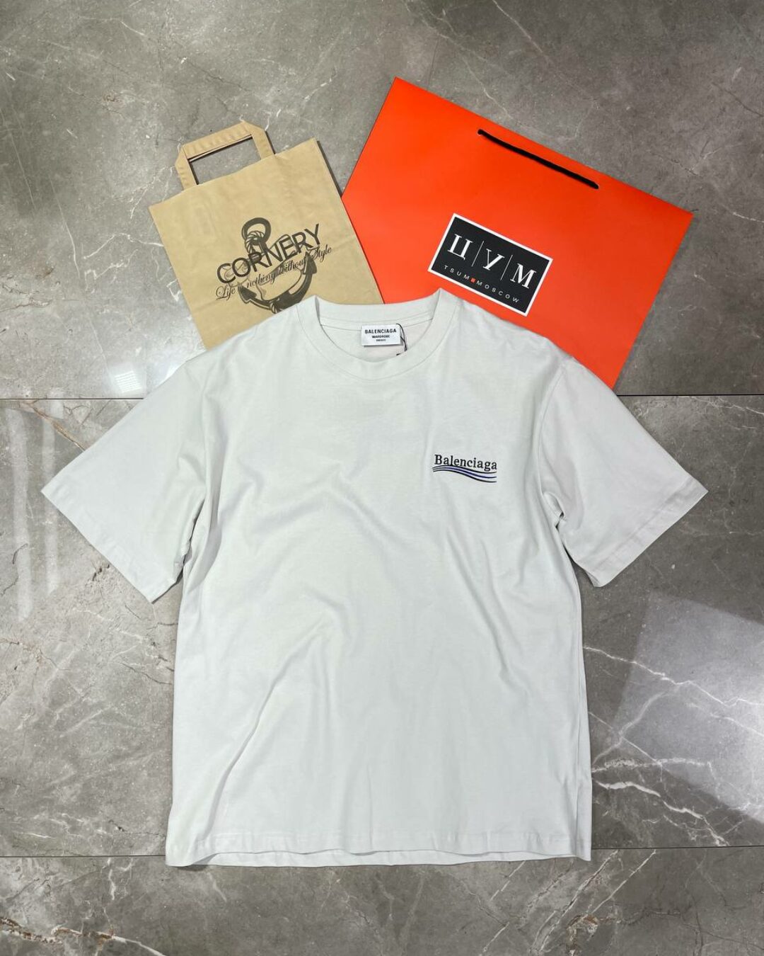 Футболка Balenciaga