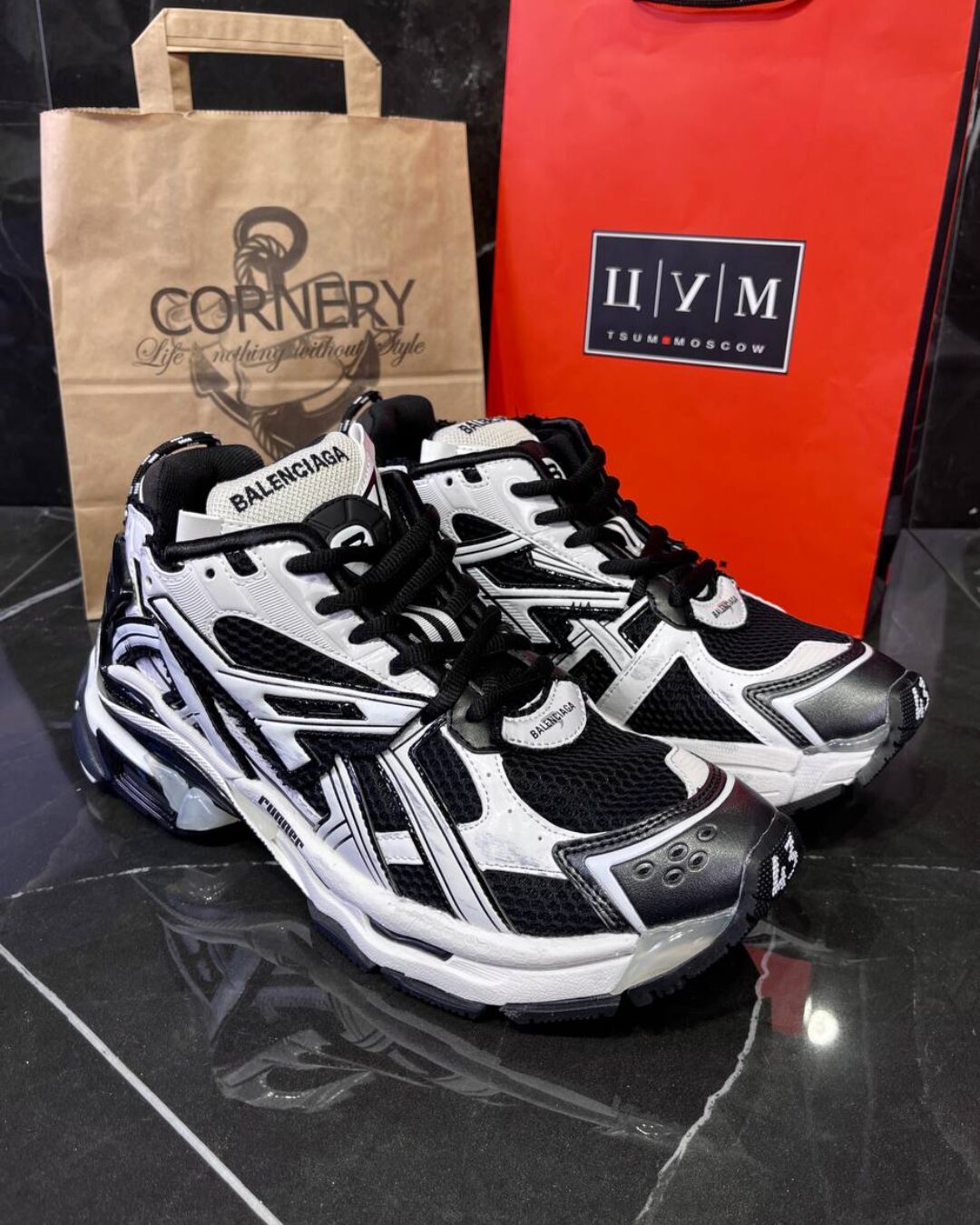 Кроссовки Balenciaga Runner Sneaker