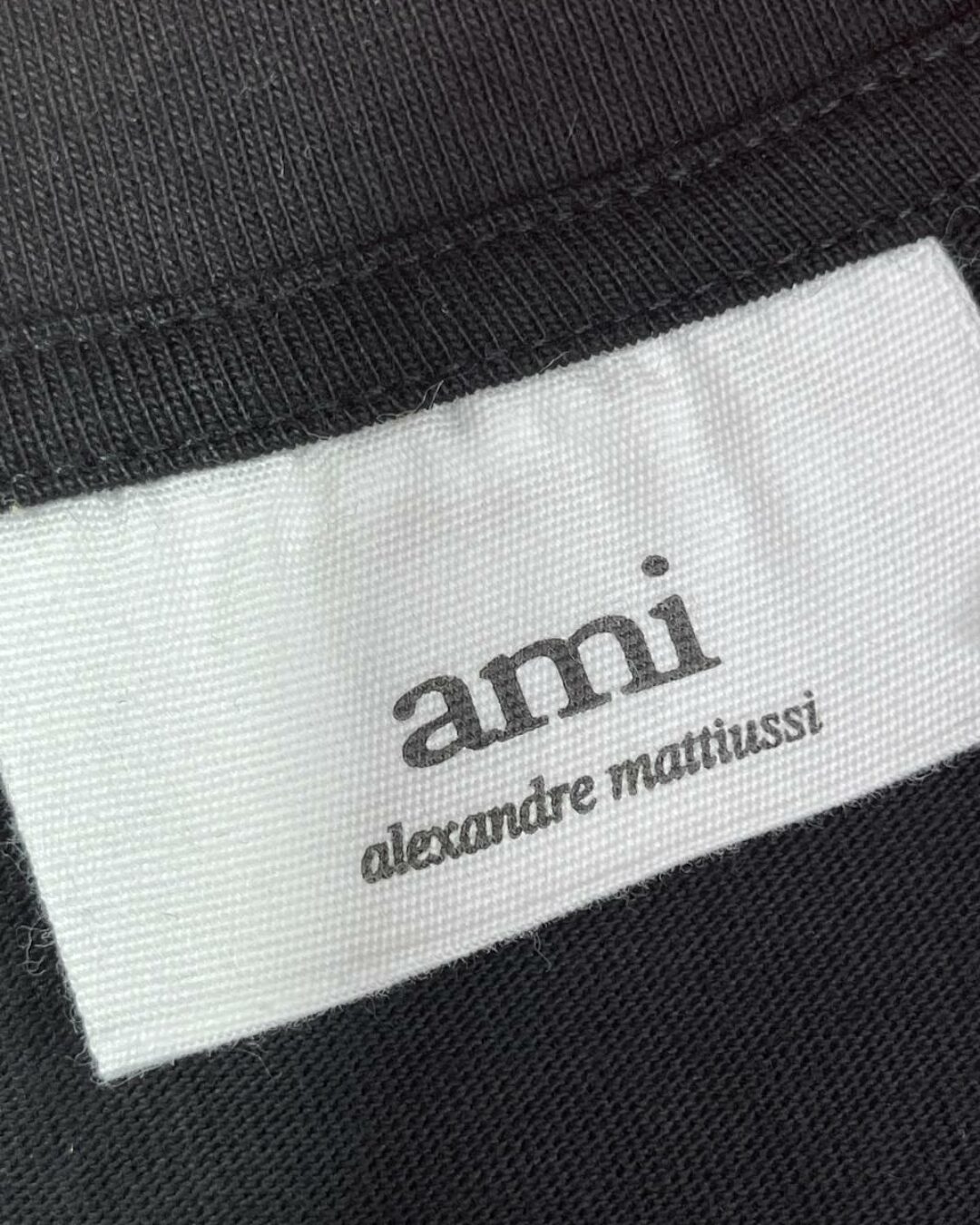 Костюм Ami