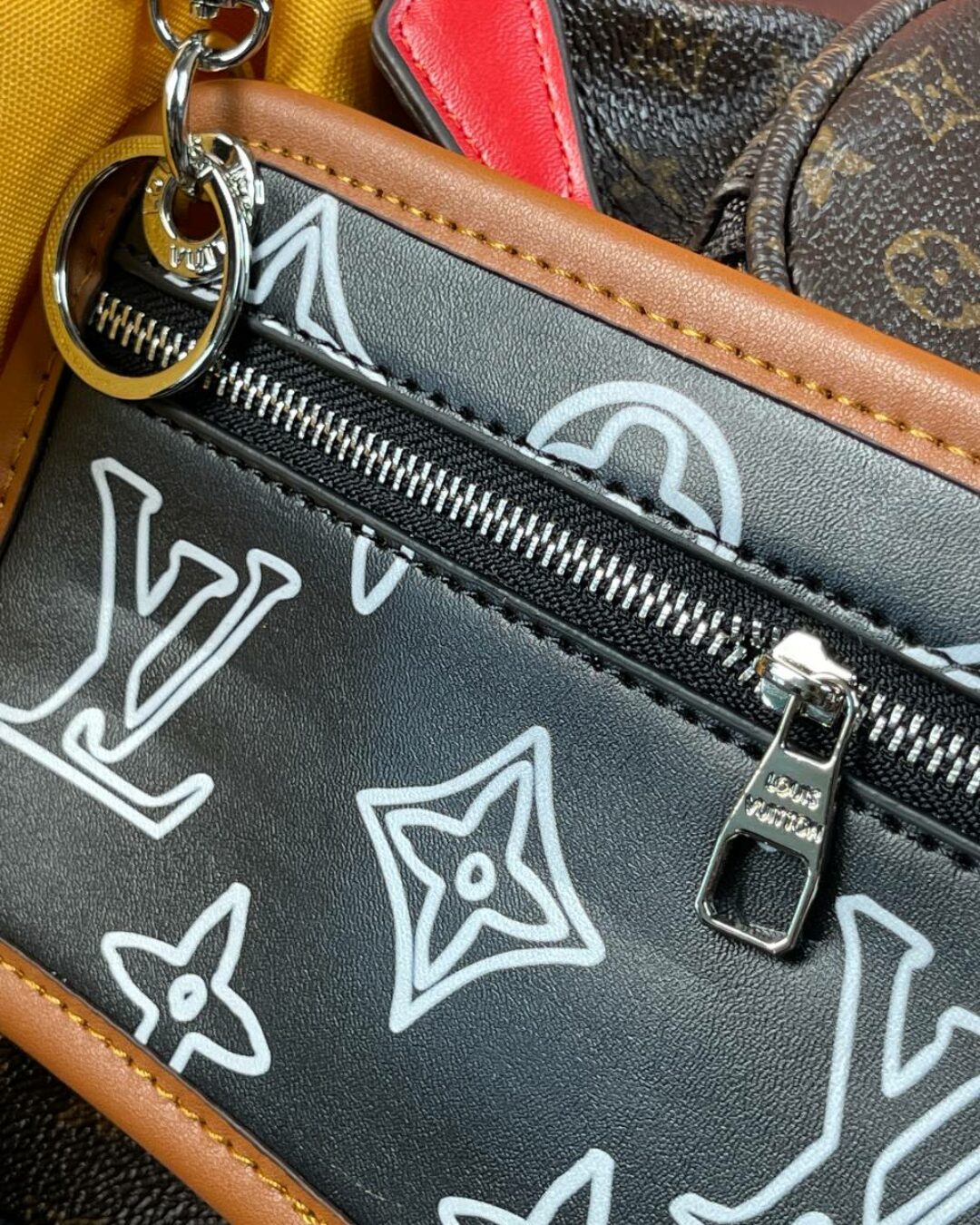 Дорожная сумка Louis Vuitton Keepall