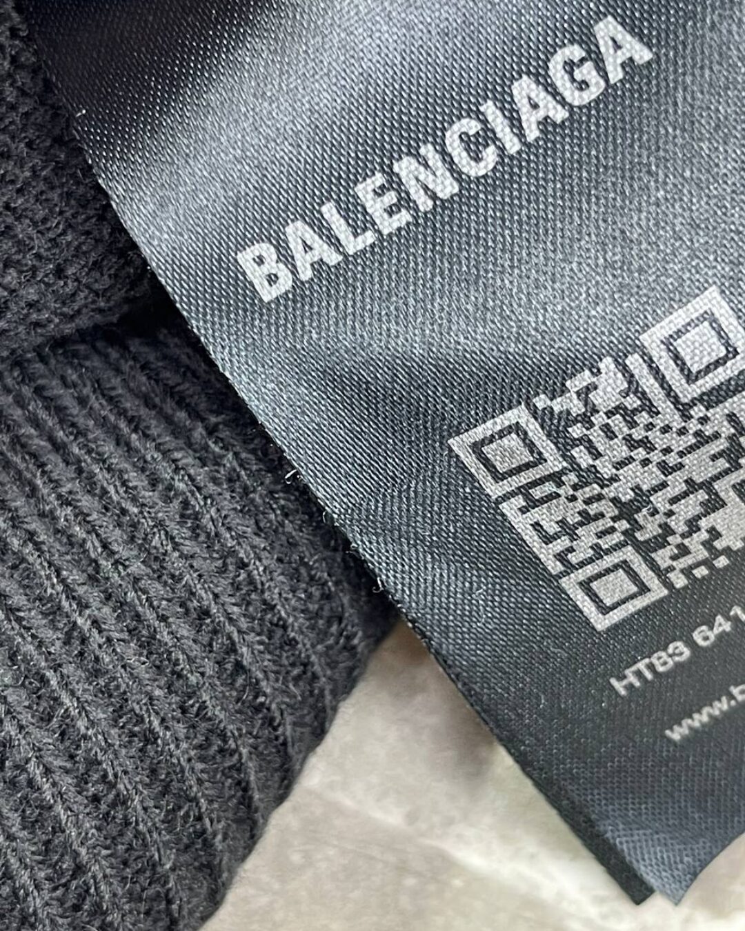 Свитер Balenciaga — фото 7