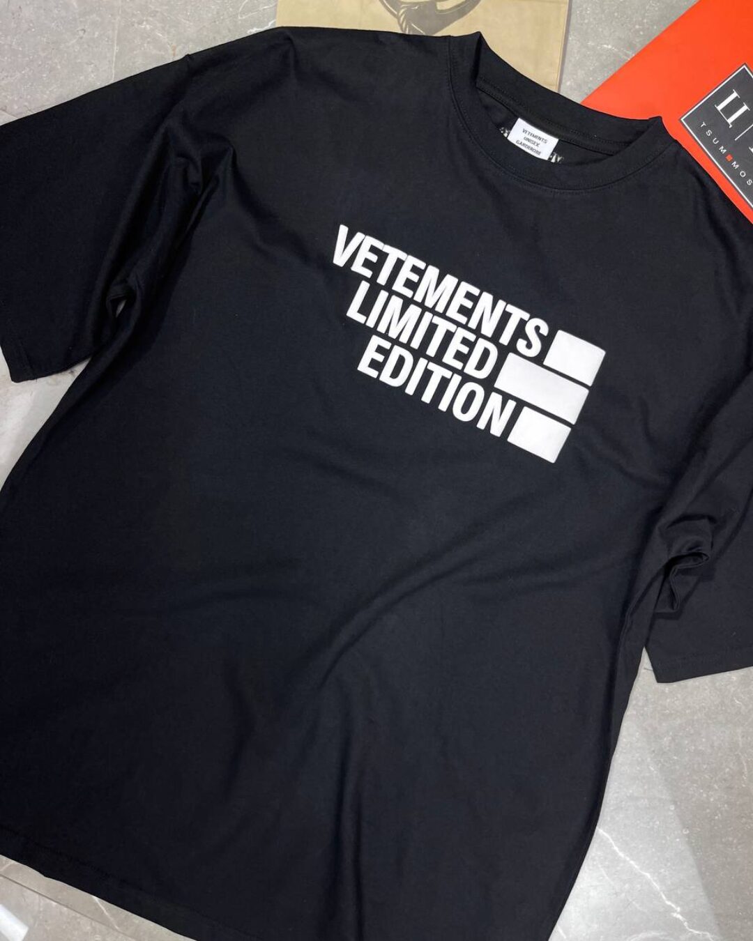 Футболка Vetements TNF Logo — фото 6