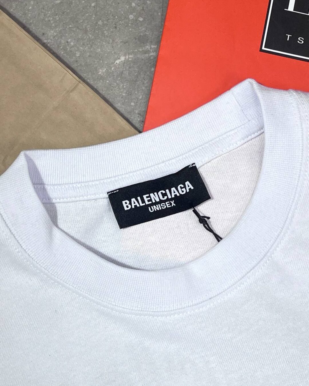 Футболка Balenciaga — фото 6