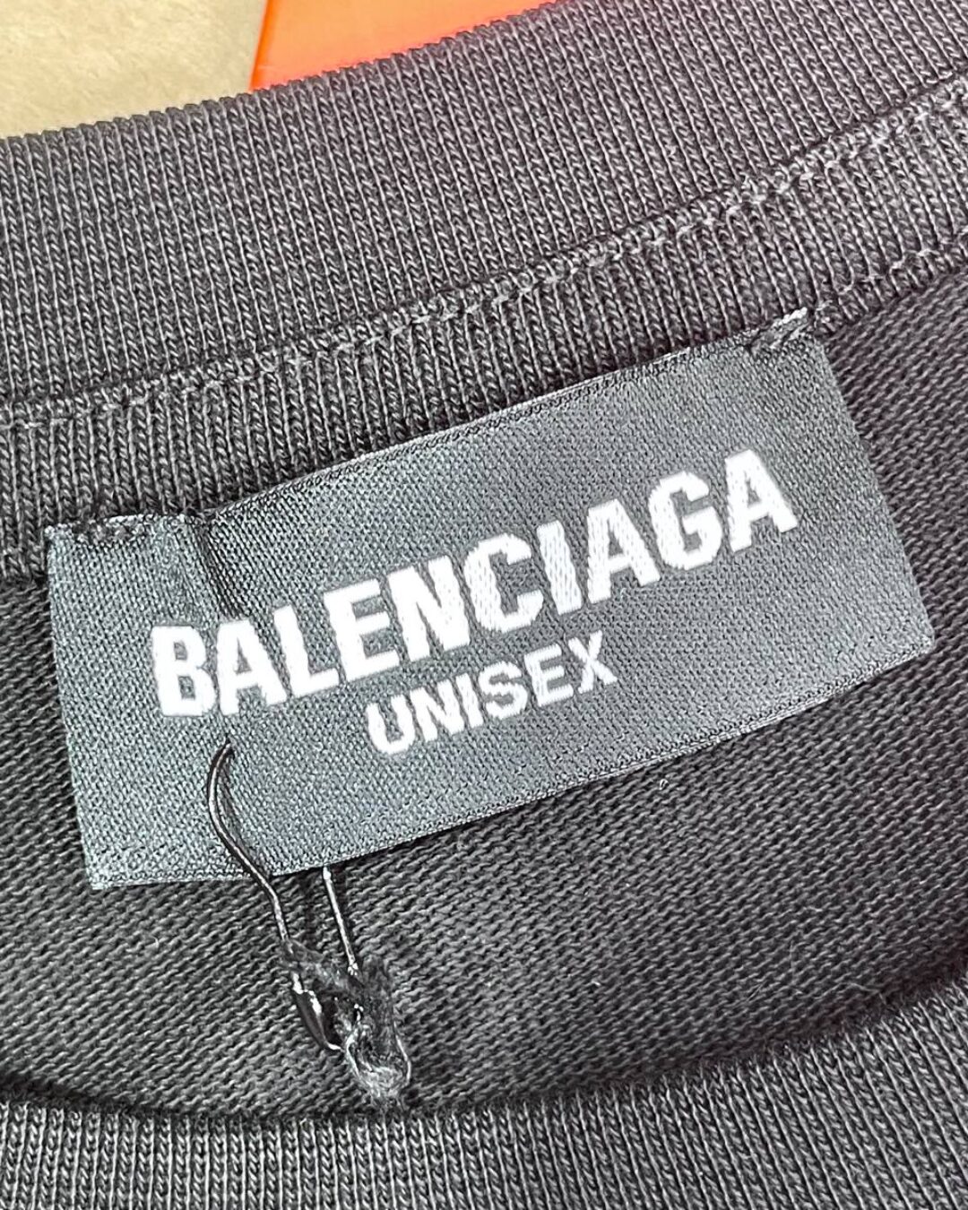 Футболка Balenciaga — фото 7