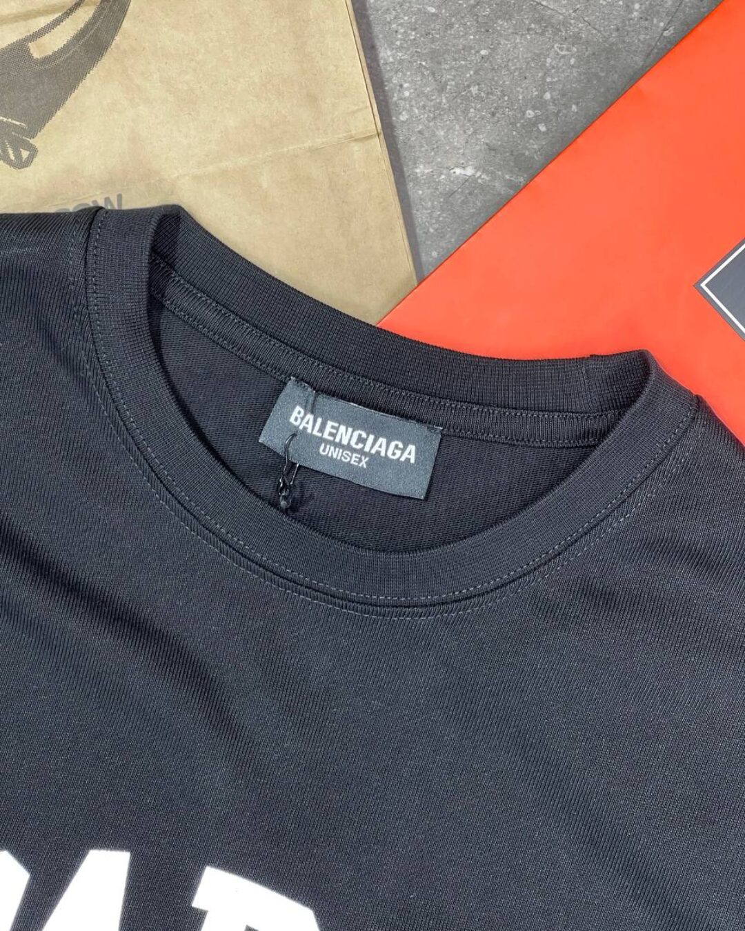 Футболка Balenciaga — фото 8