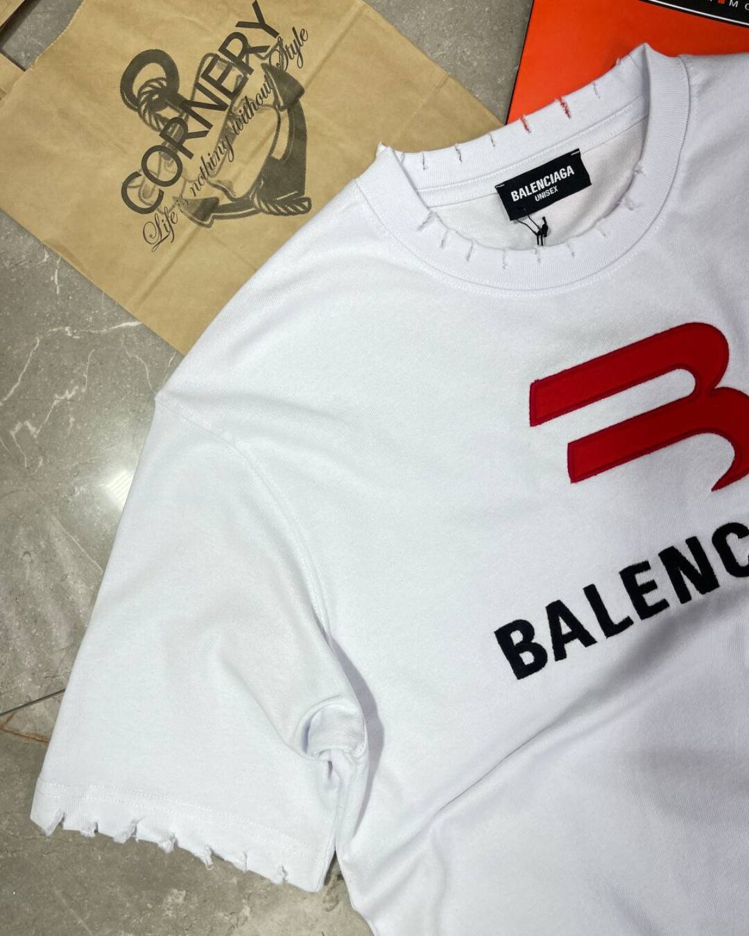 Футболка Balenciaga — фото 3