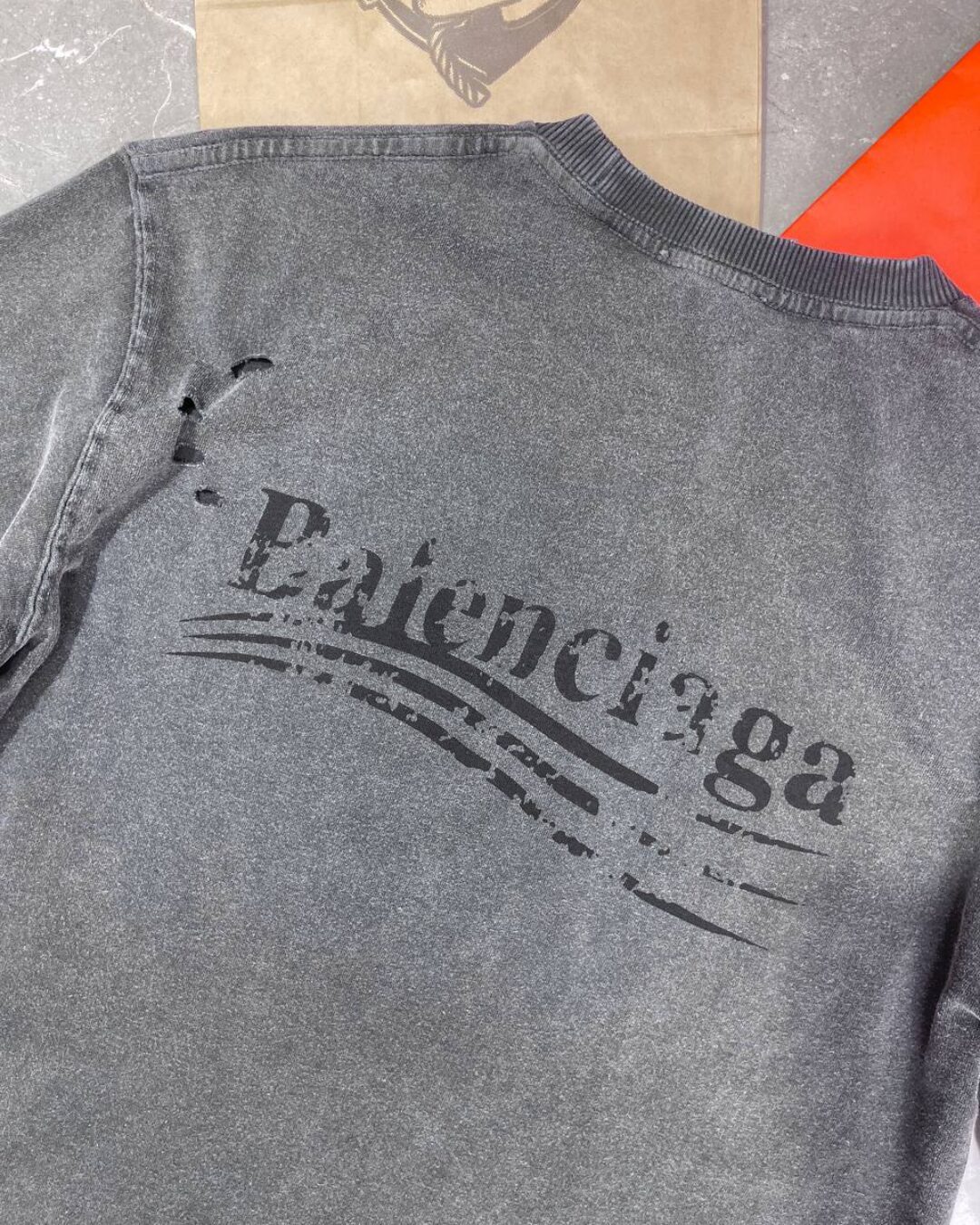 Футболка Balenciaga — фото 9