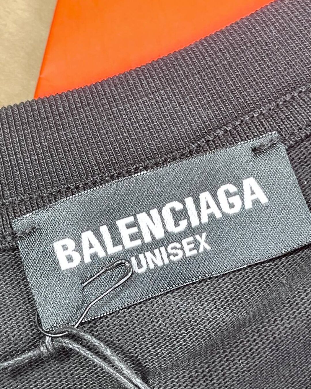Футболка Balenciaga — фото 6