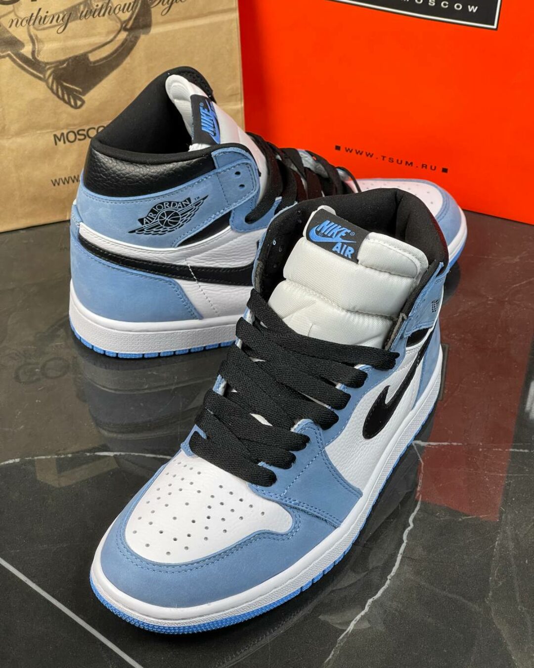 Кроссовки Jordan 1 Retro High White University Blue Black
