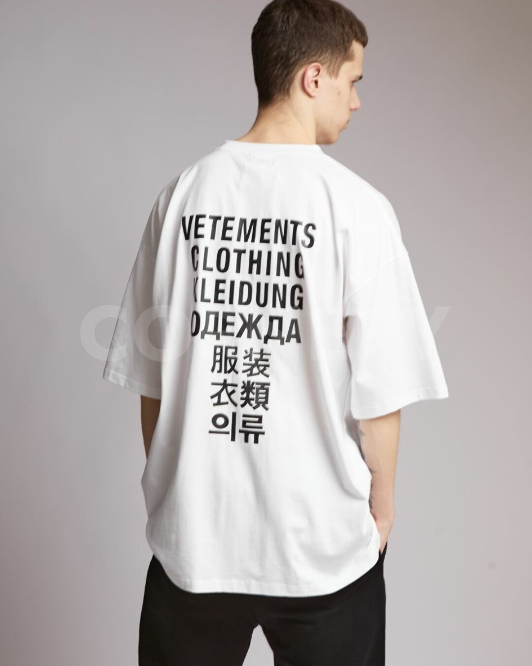 Футболка Vetements