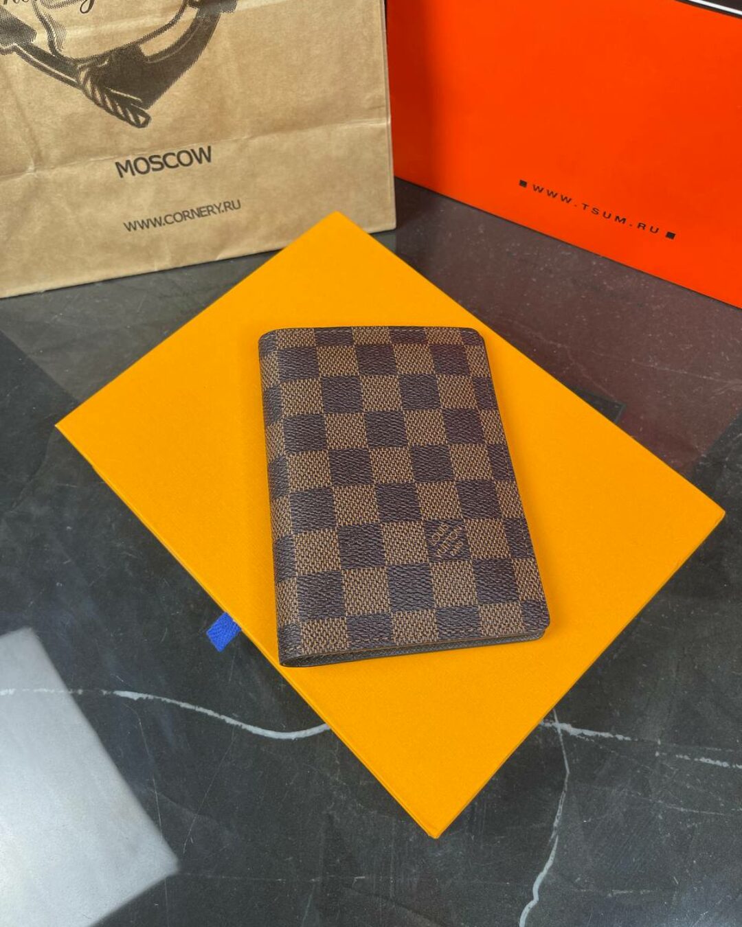 Обложка для паспорта Louis Vuitton