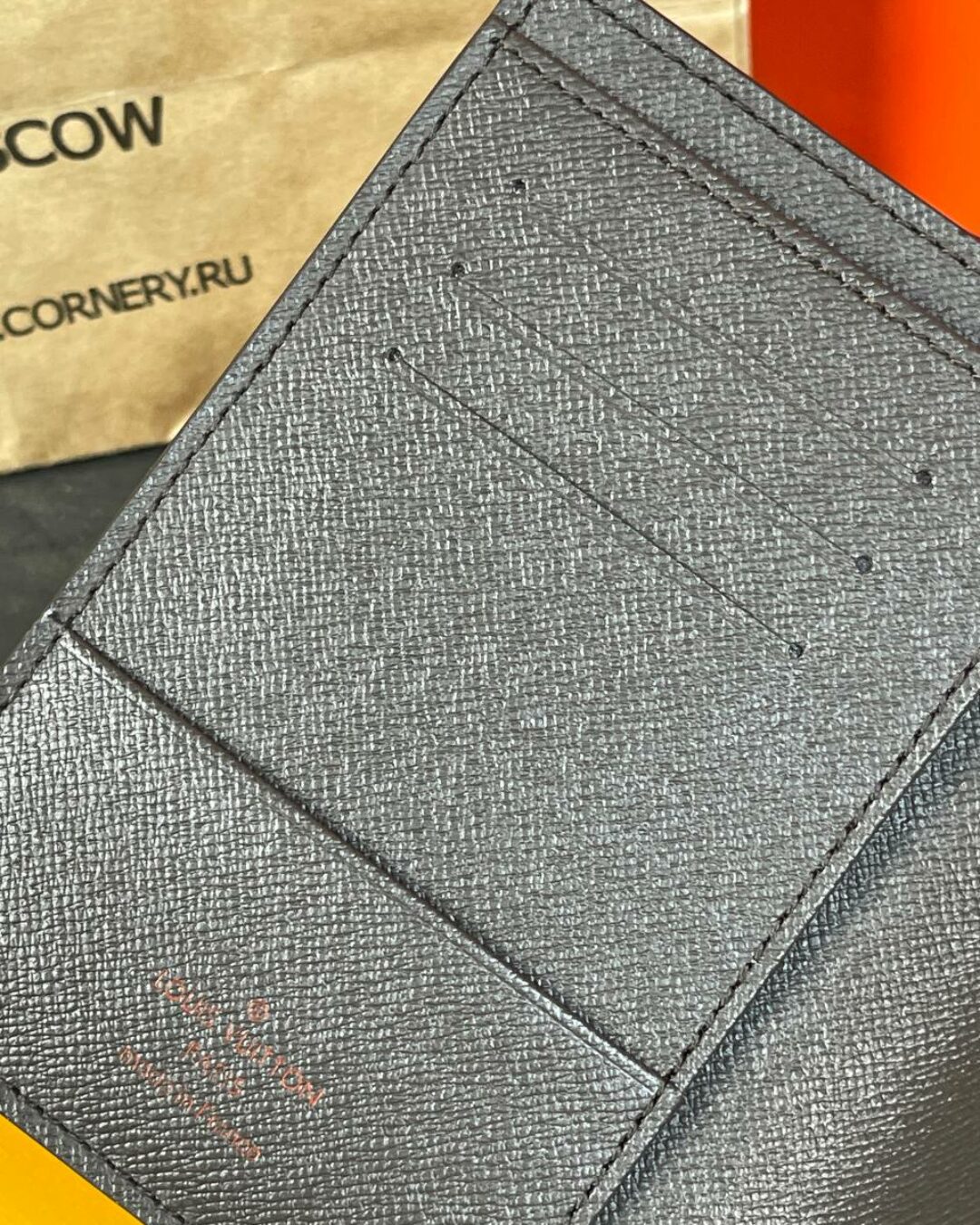 Обложка для паспорта Louis Vuitton