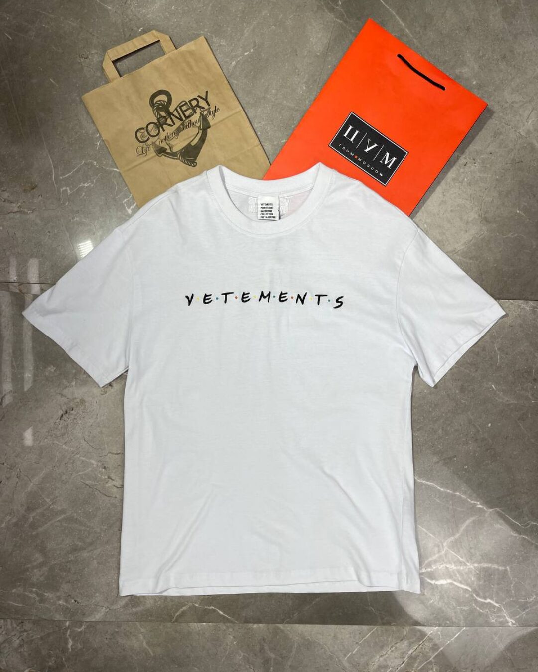 Футболка Vetements Friends — фото 9