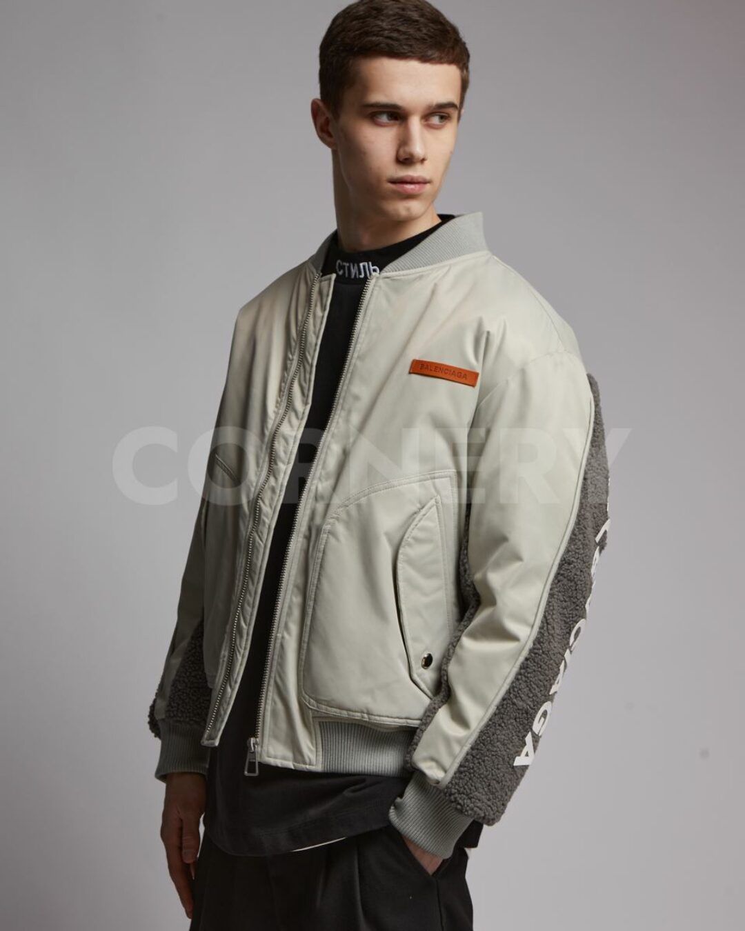 Бомбер Balenciaga