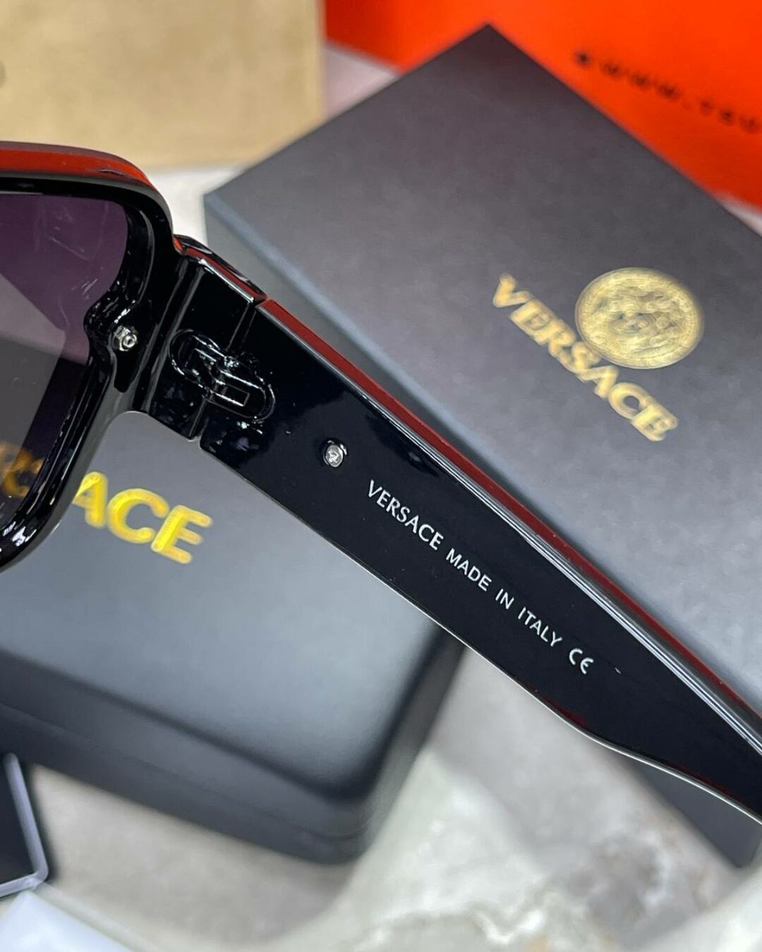 Очки Versace