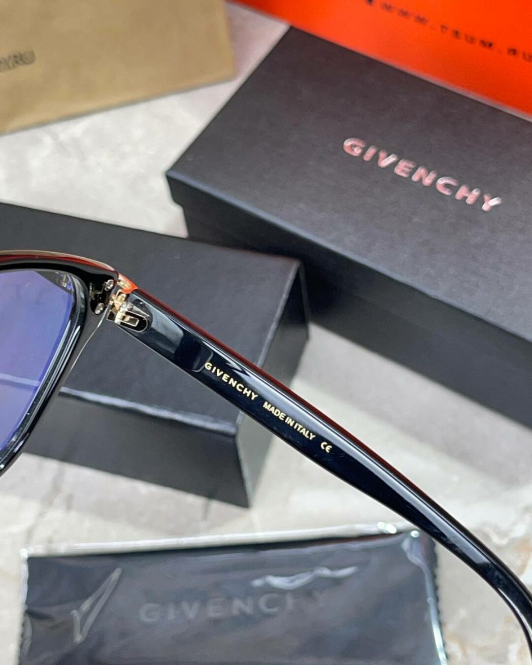 Оправа Givenchy