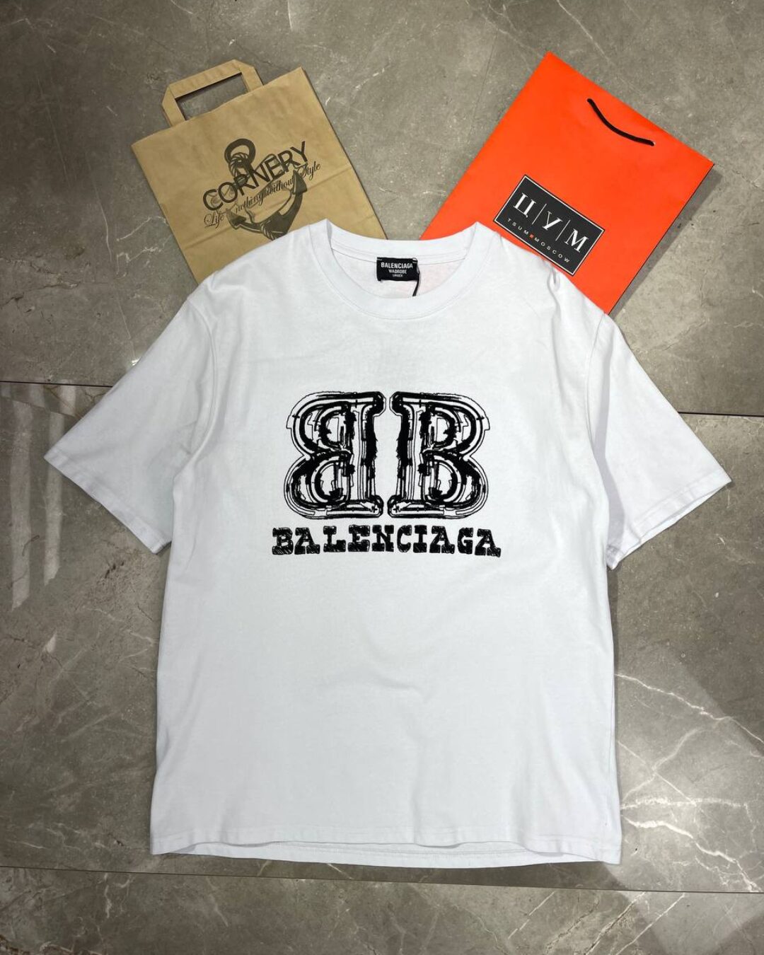 Футболка Balenciaga — фото 9
