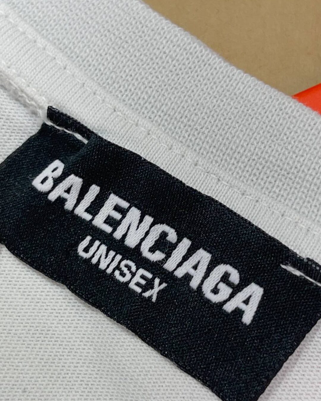 Футболка Balenciaga — фото 8