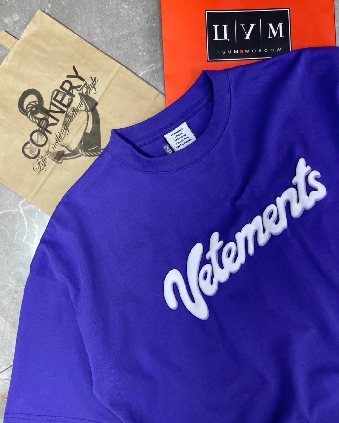 Футболка Vetements Fluffy Logo — фото 3