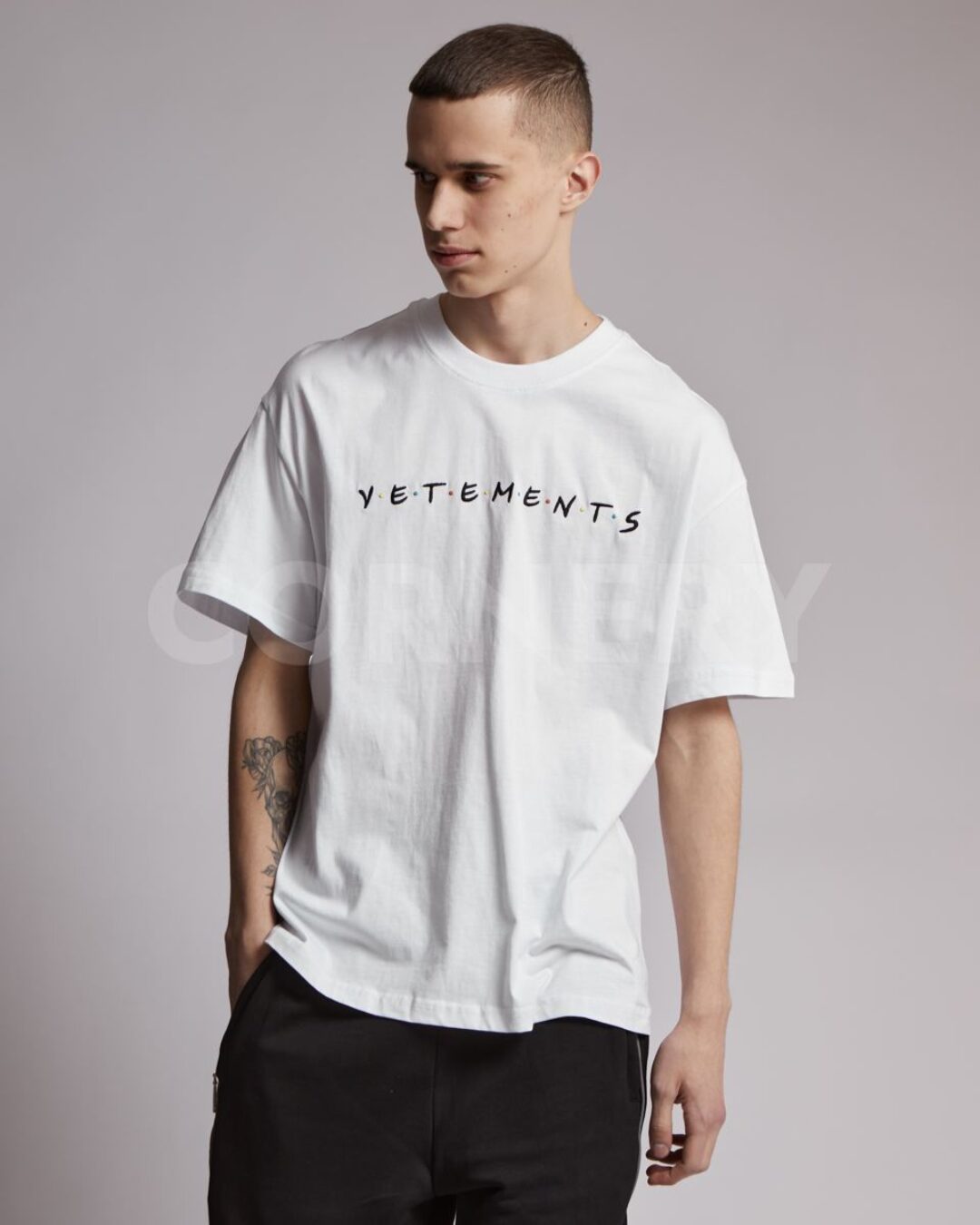 Футболка Vetements Friends — фото 3