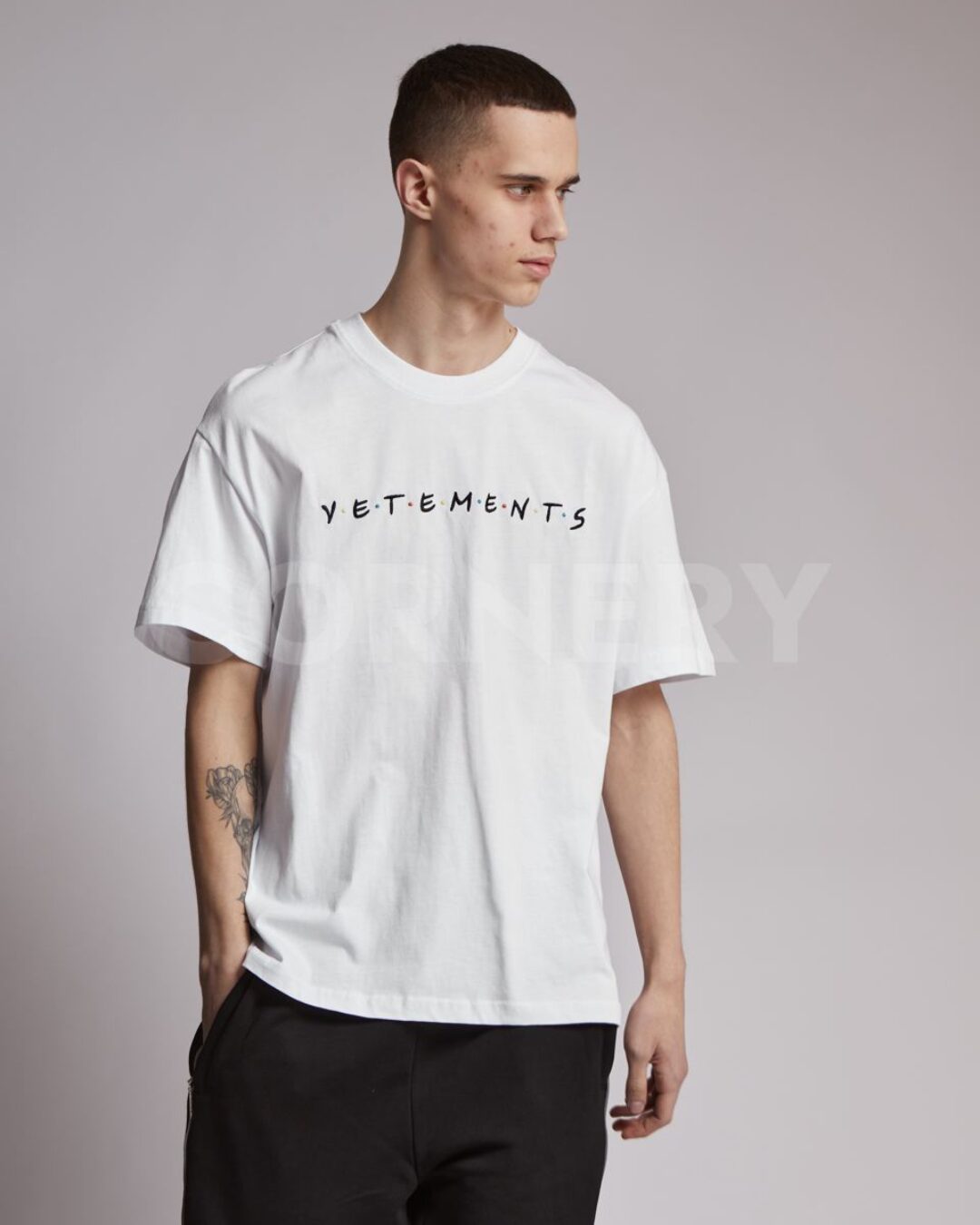 Футболка Vetements Friends