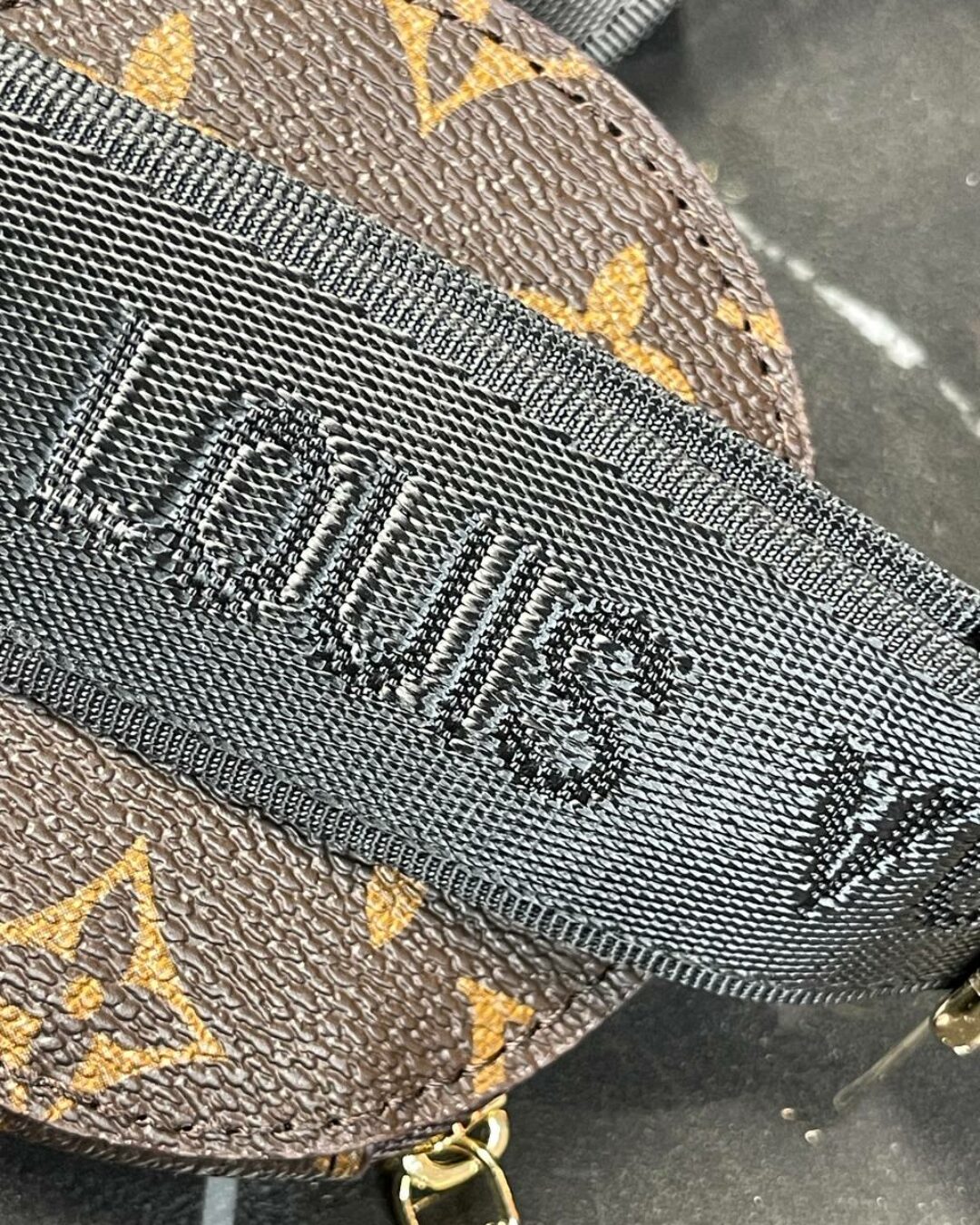 Сумка Louis Vuitton Multi Pochette