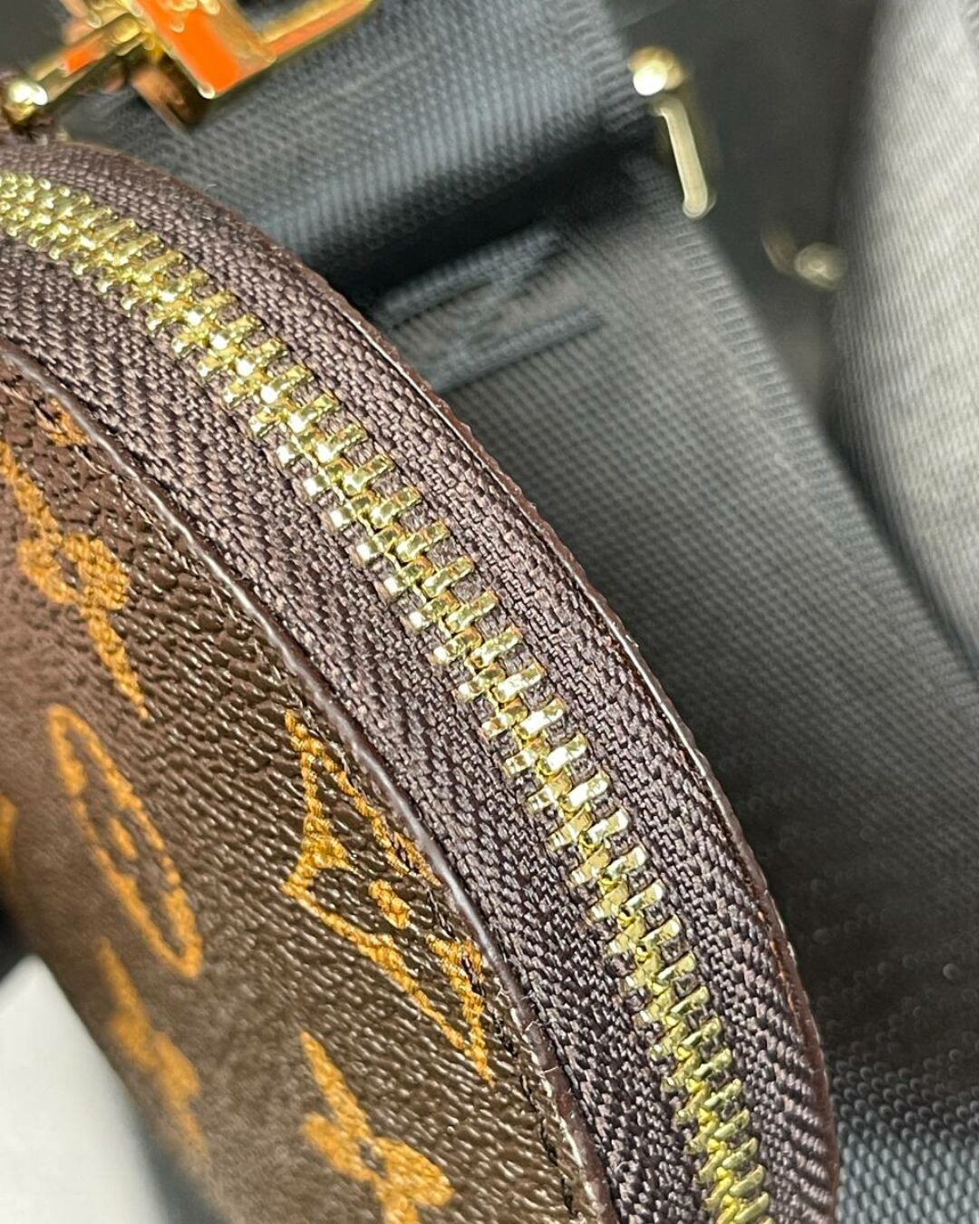 Сумка Louis Vuitton Multi Pochette
