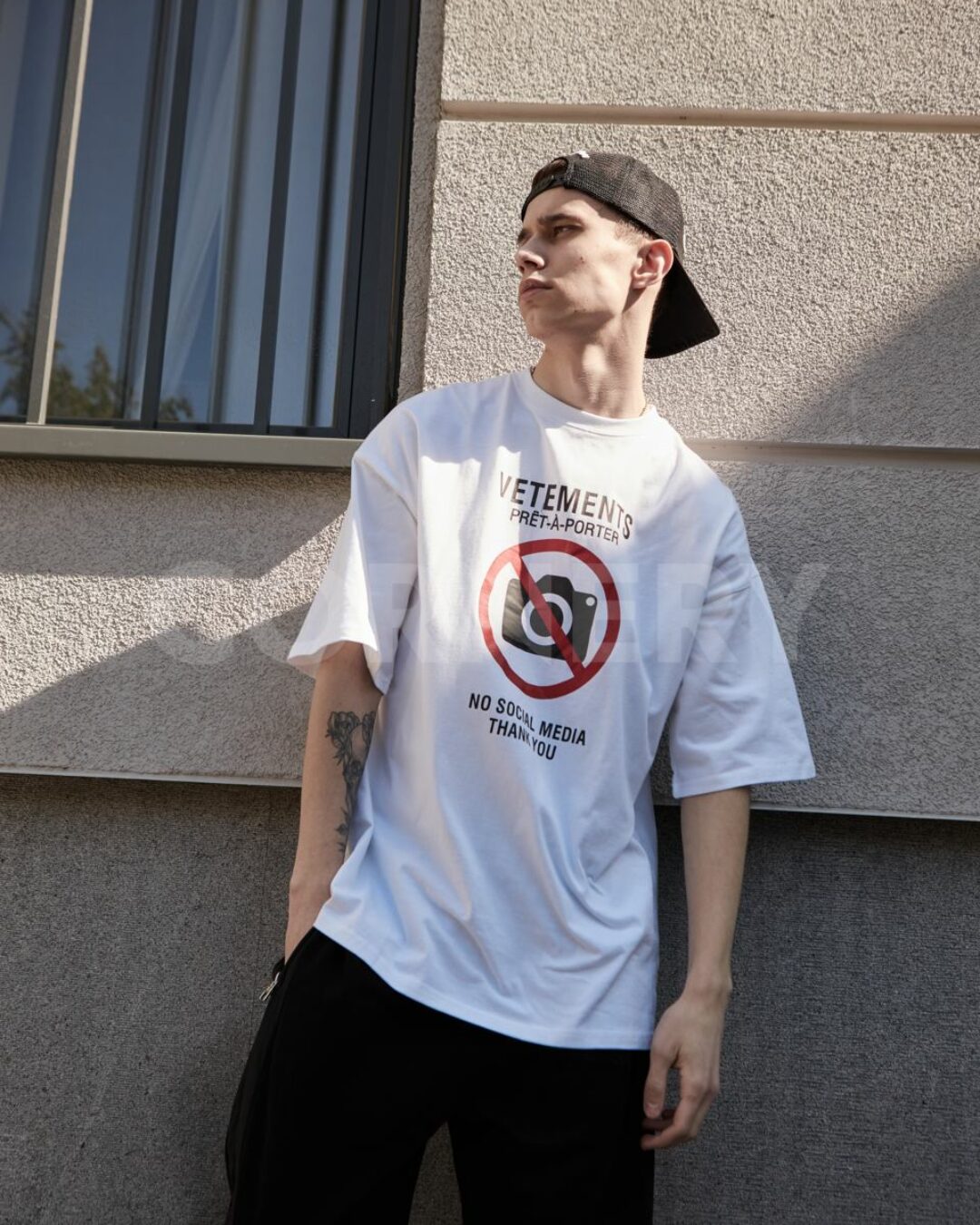 Футболка Vetements