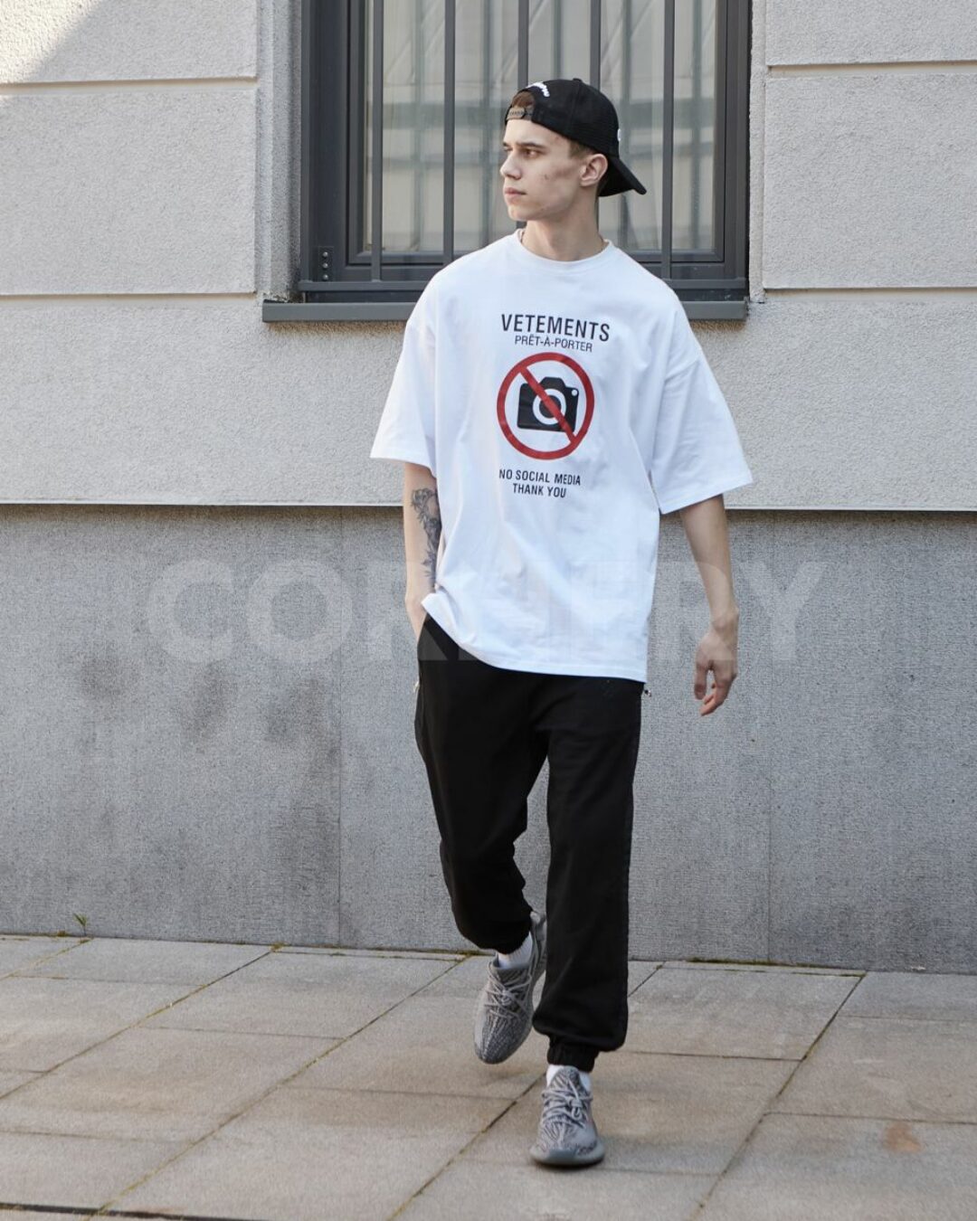 Футболка Vetements
