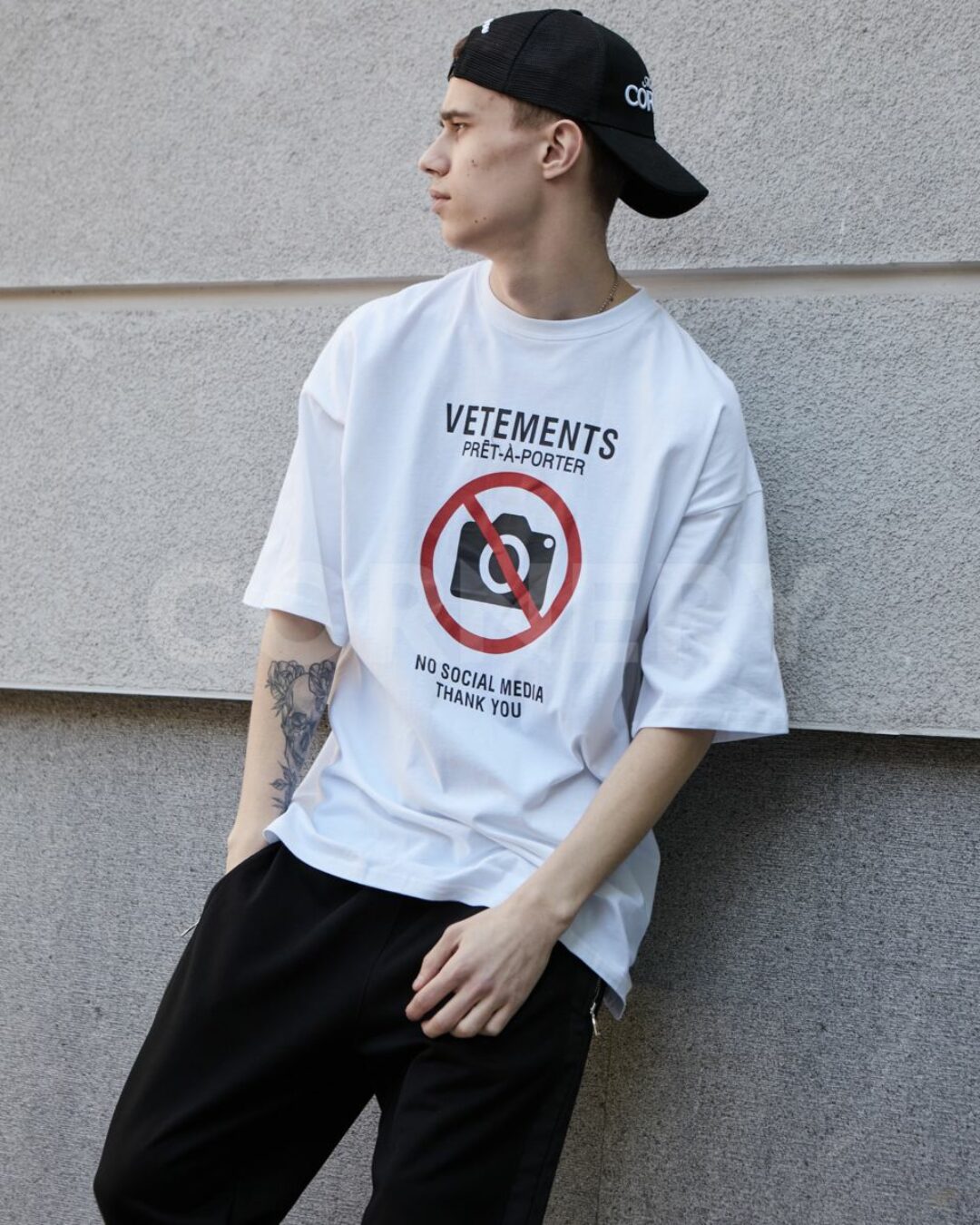 Футболка Vetements