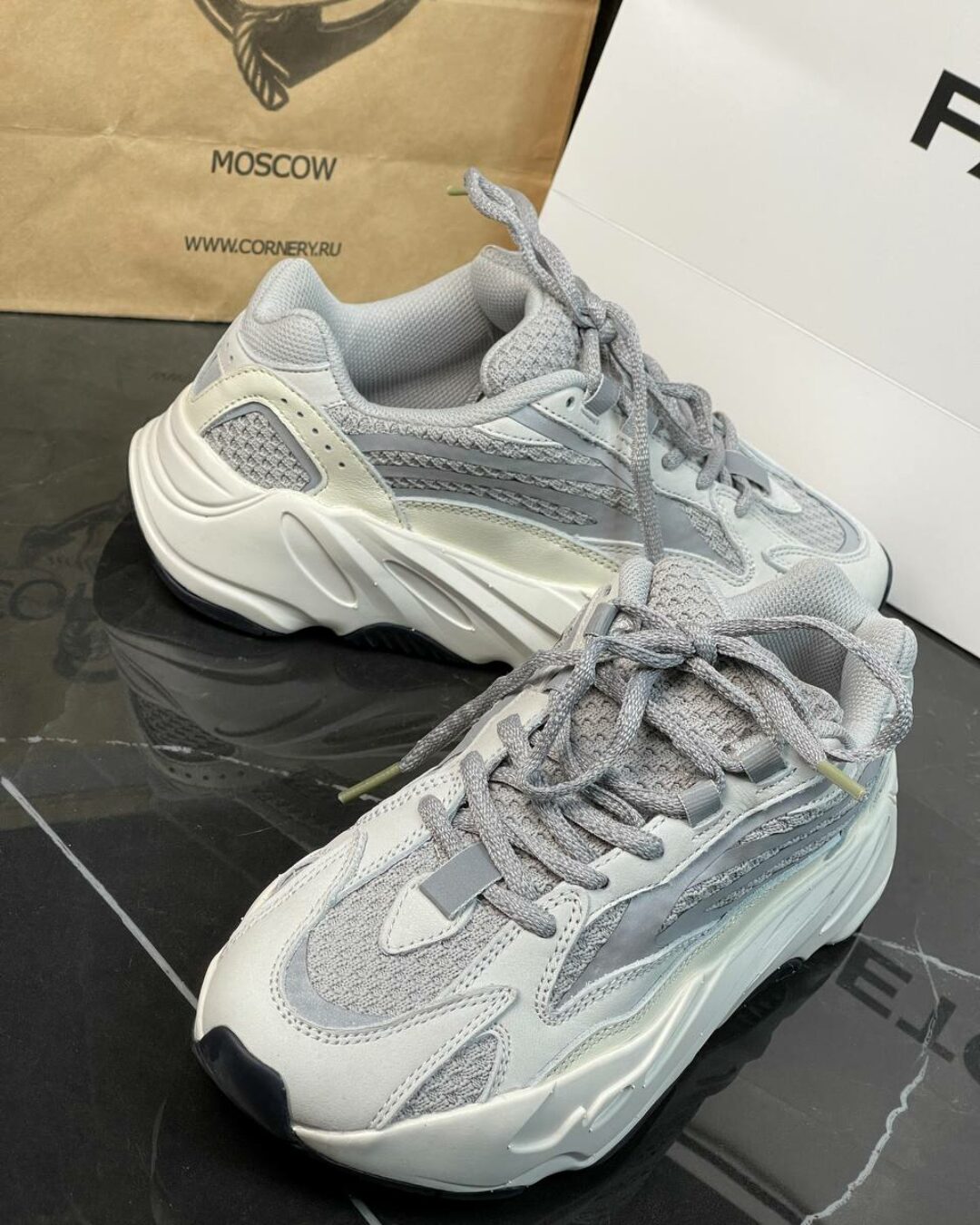 Yeezy 700 Static