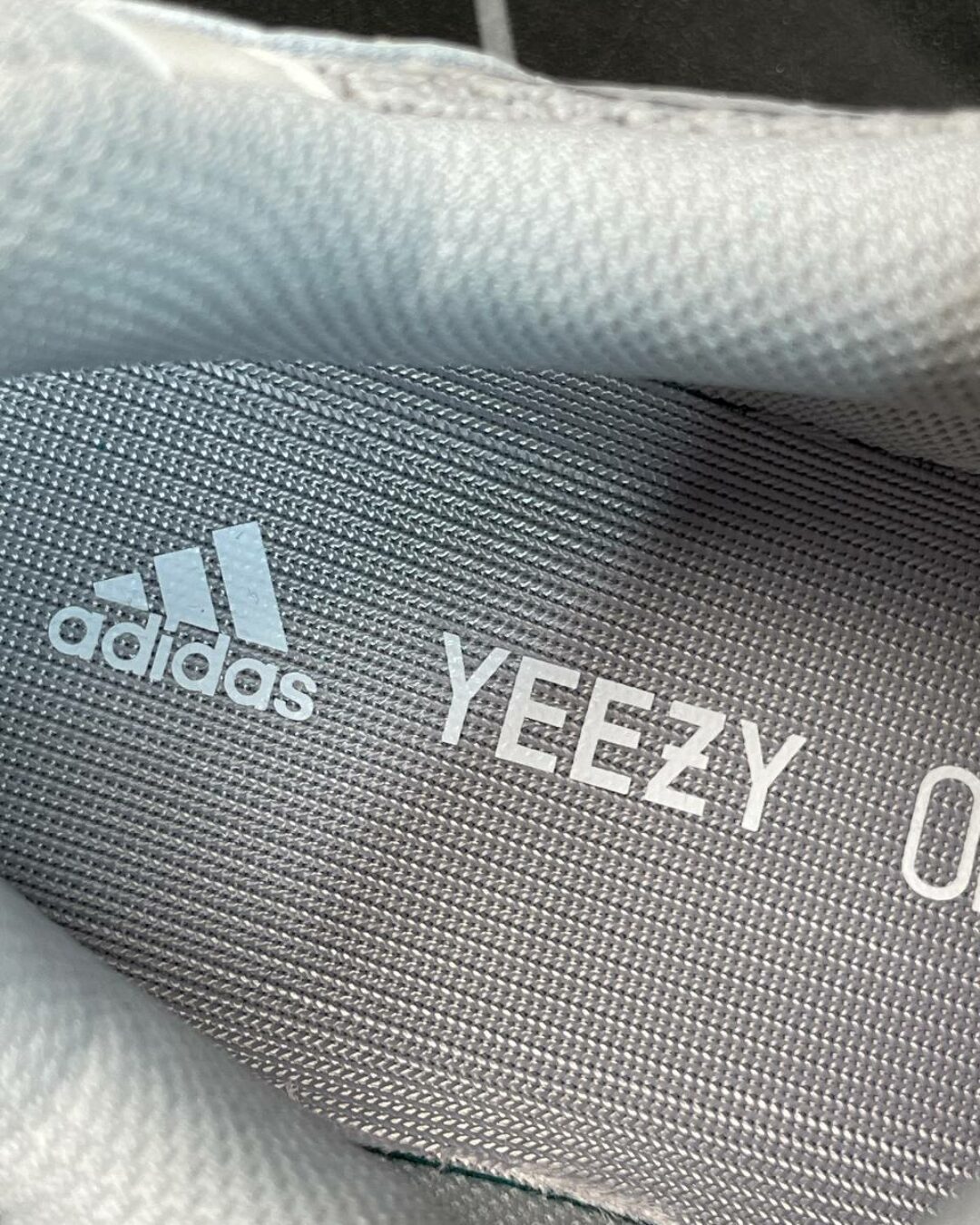 Yeezy 700 Static