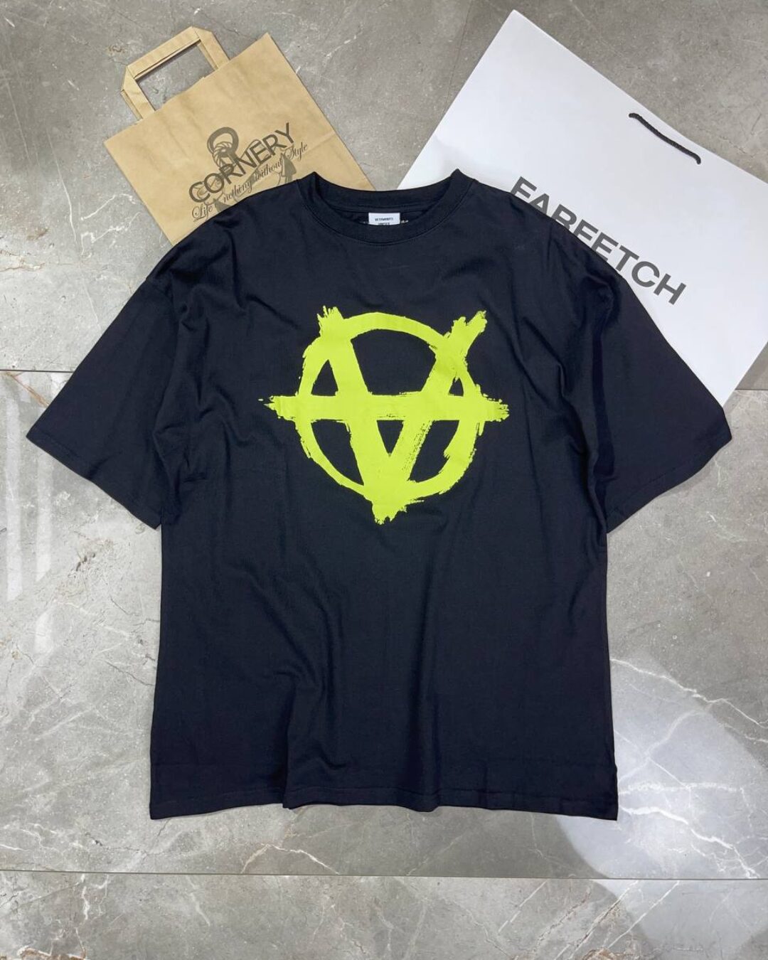 Футболка Vetements Anarchy