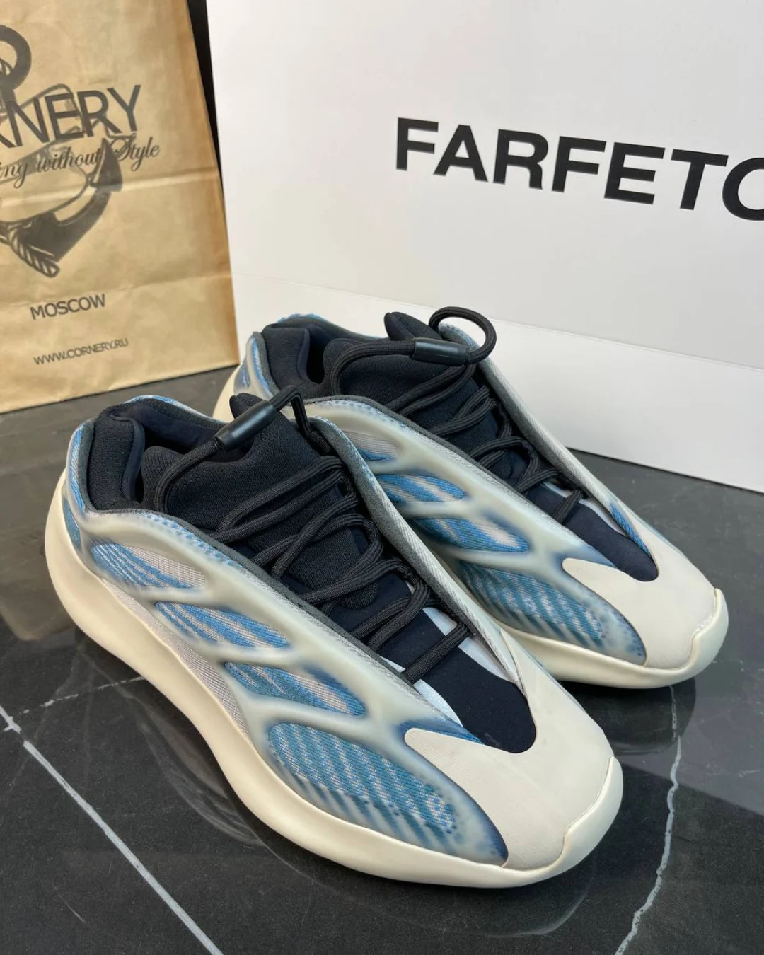 Yeezy 700 V3 Kyanite (дисконт)