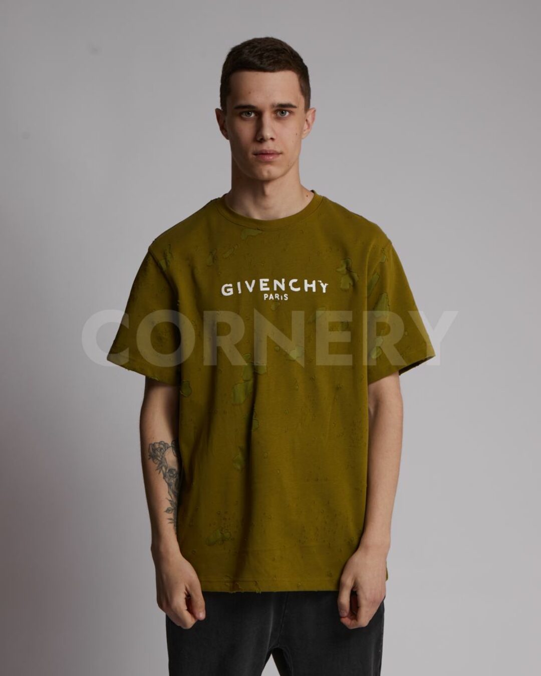 Футболка Givenchy