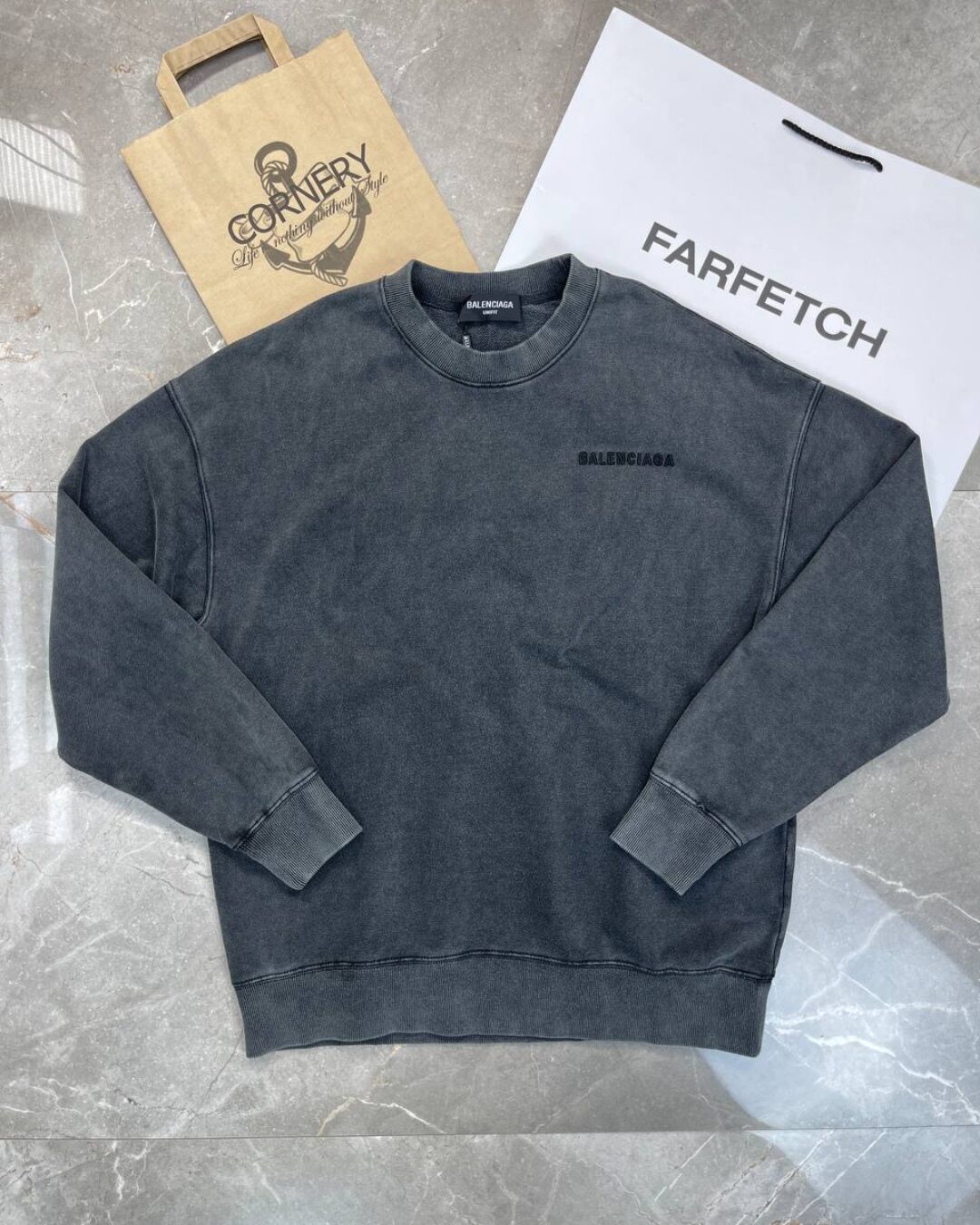Кофта Balenciaga