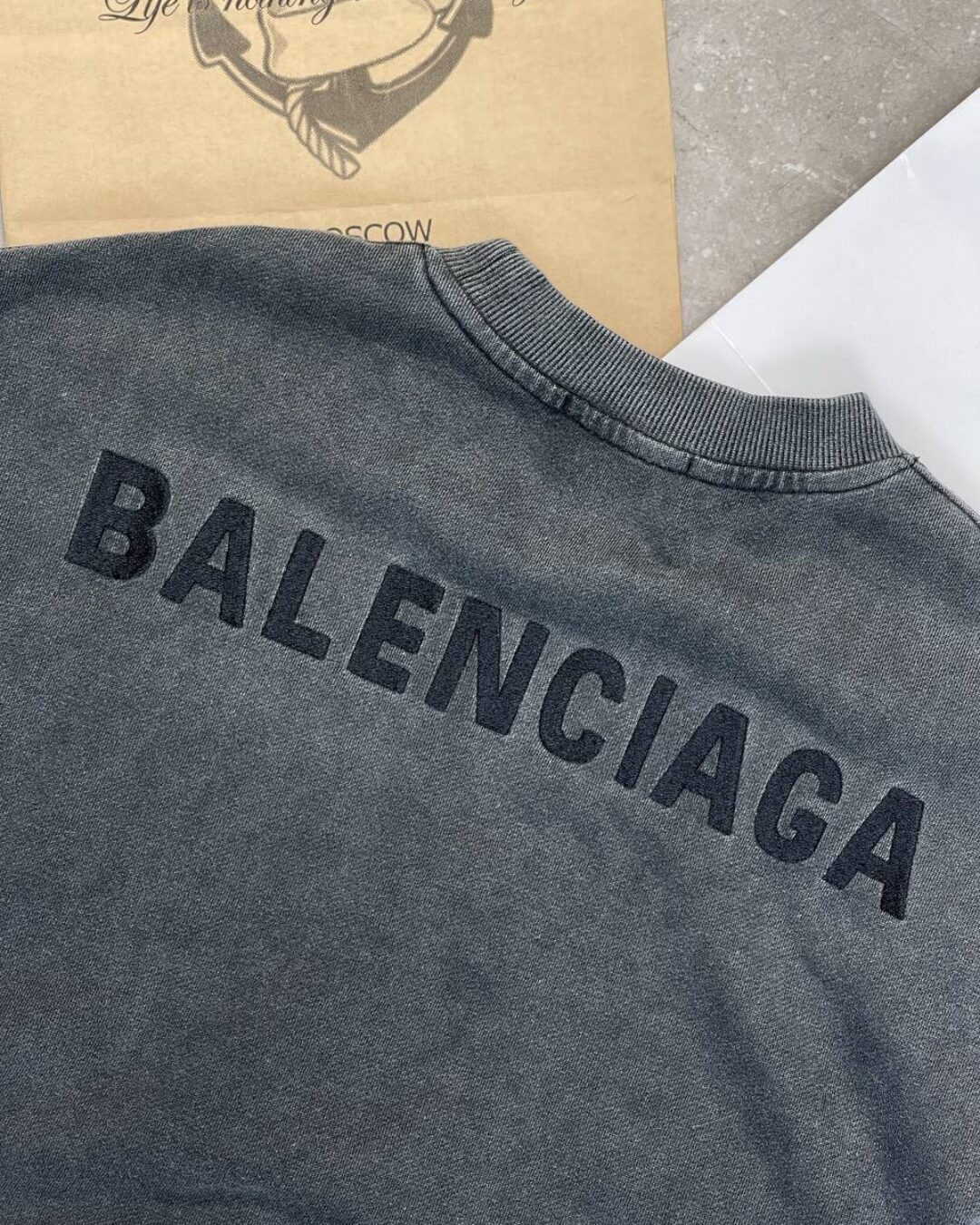 Кофта Balenciaga — фото 9