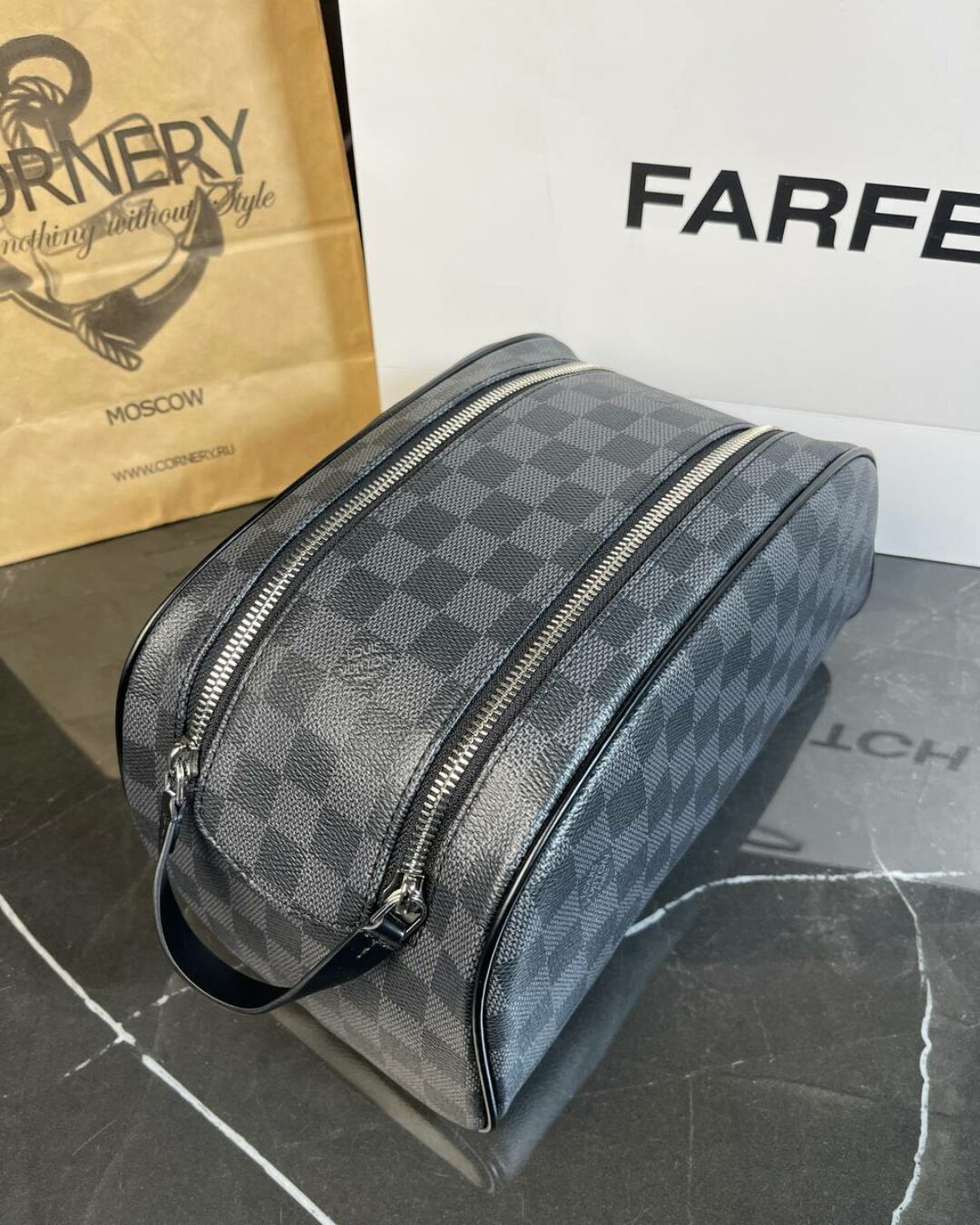 Несессер Louis Vuitton