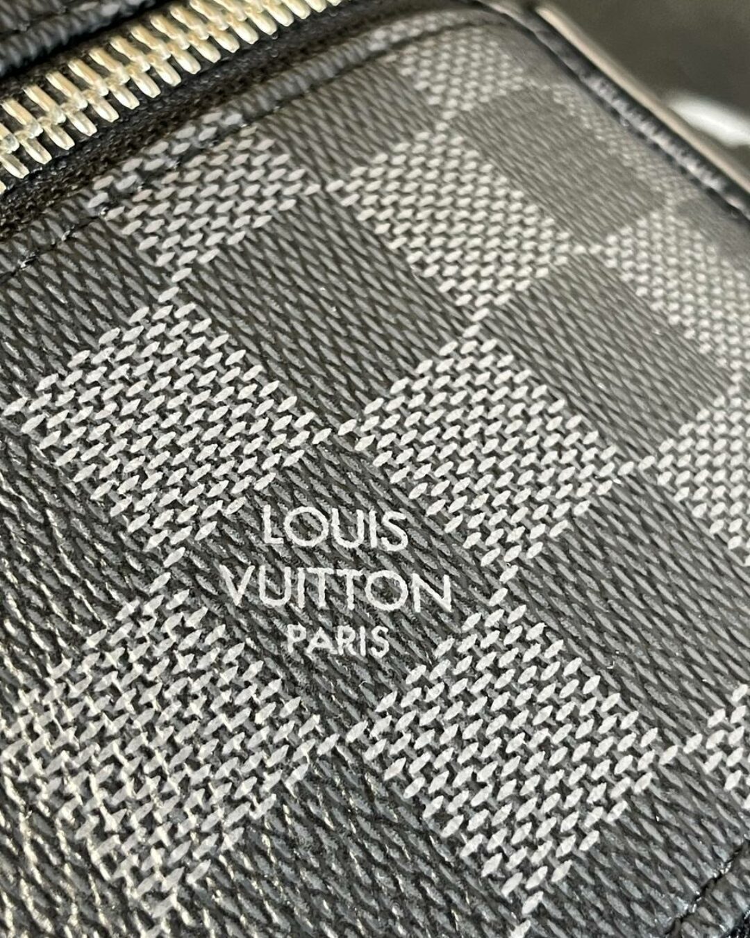 Несессер Louis Vuitton