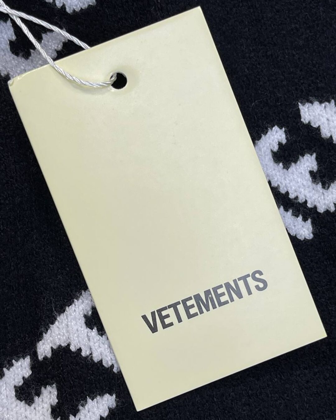 Свитер Vetements — фото 9