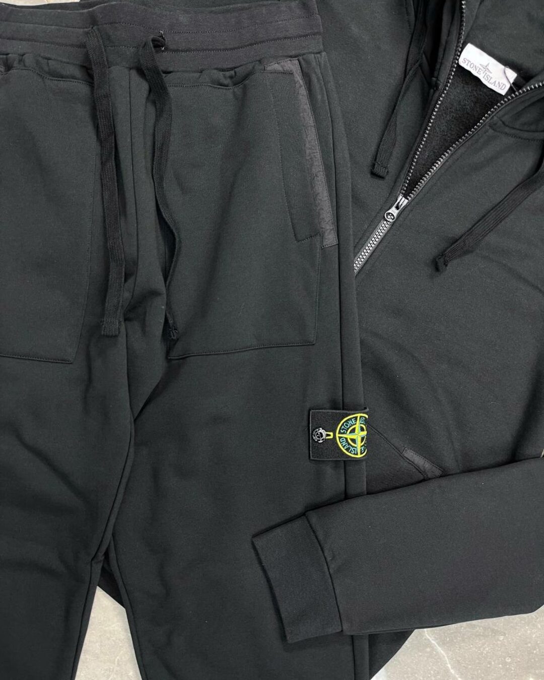 Спортивный костюм Stone Island