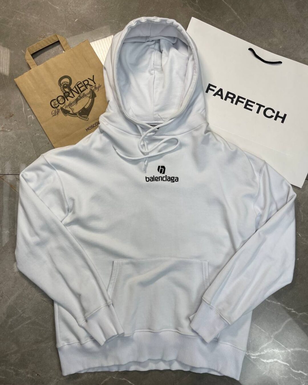Худи Balenciaga
