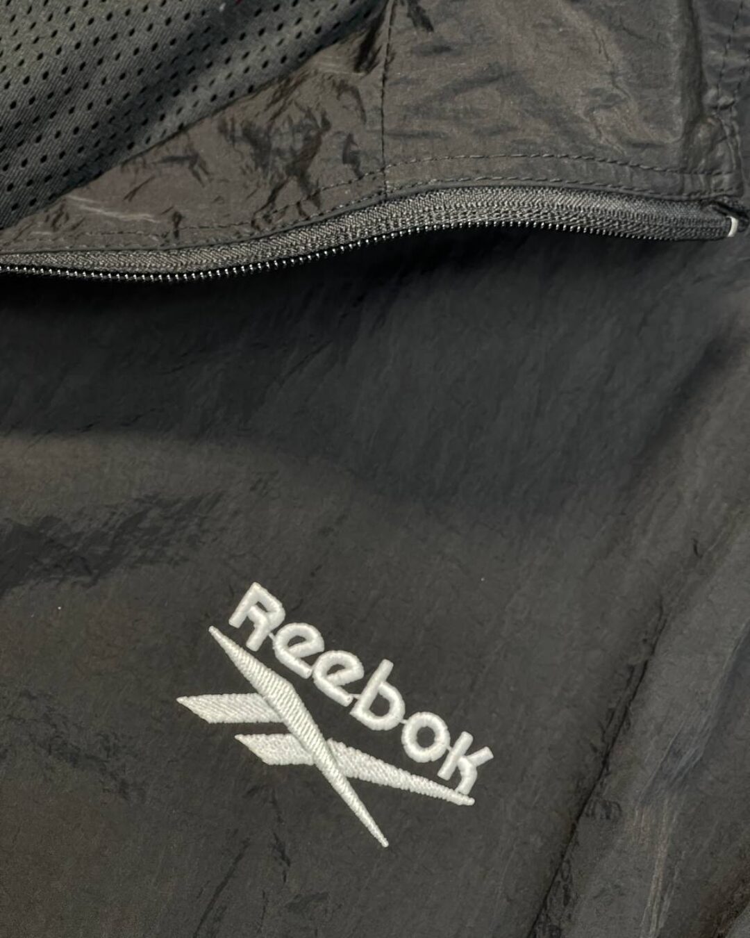 Ветровка Vetements x Reebok — фото 7