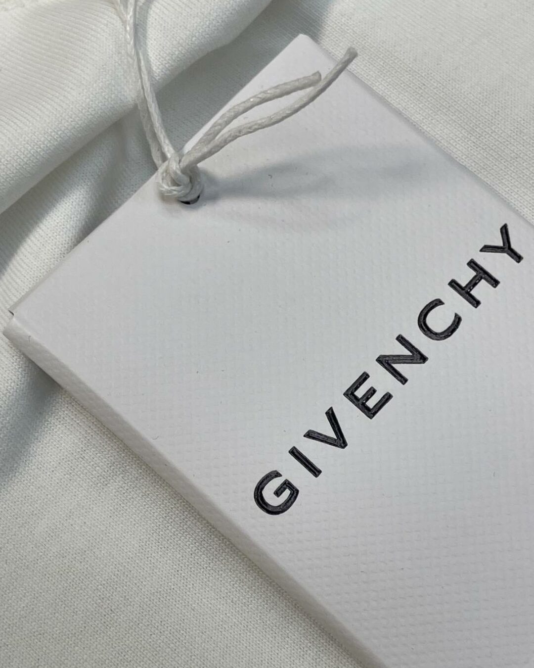 Футболка Givenchy