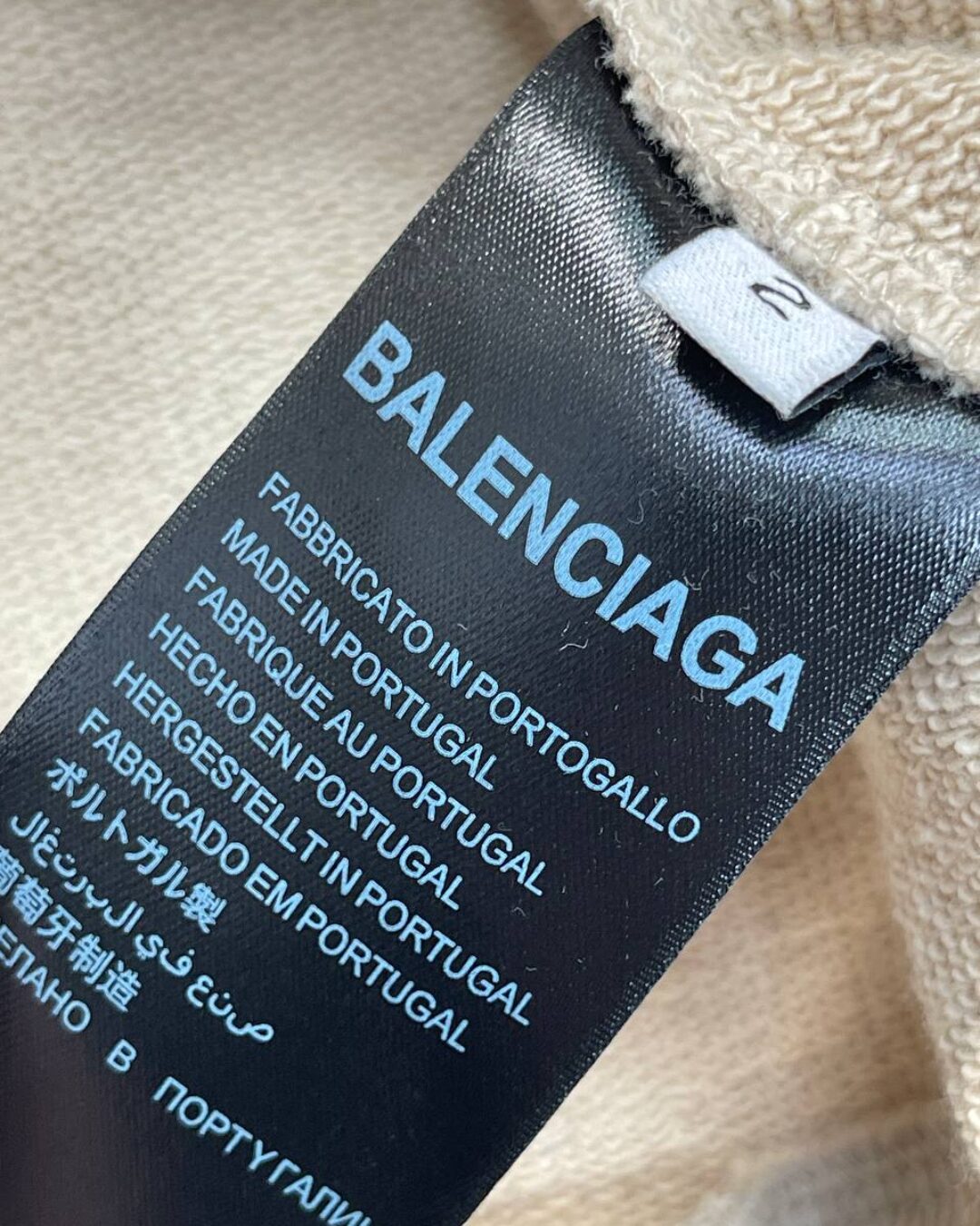Худи Balenciaga — фото 9