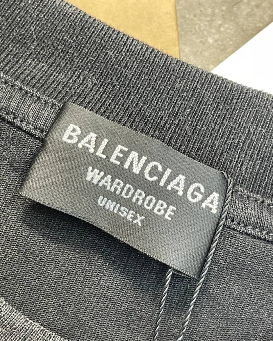 Футболка Balenciaga — фото 7