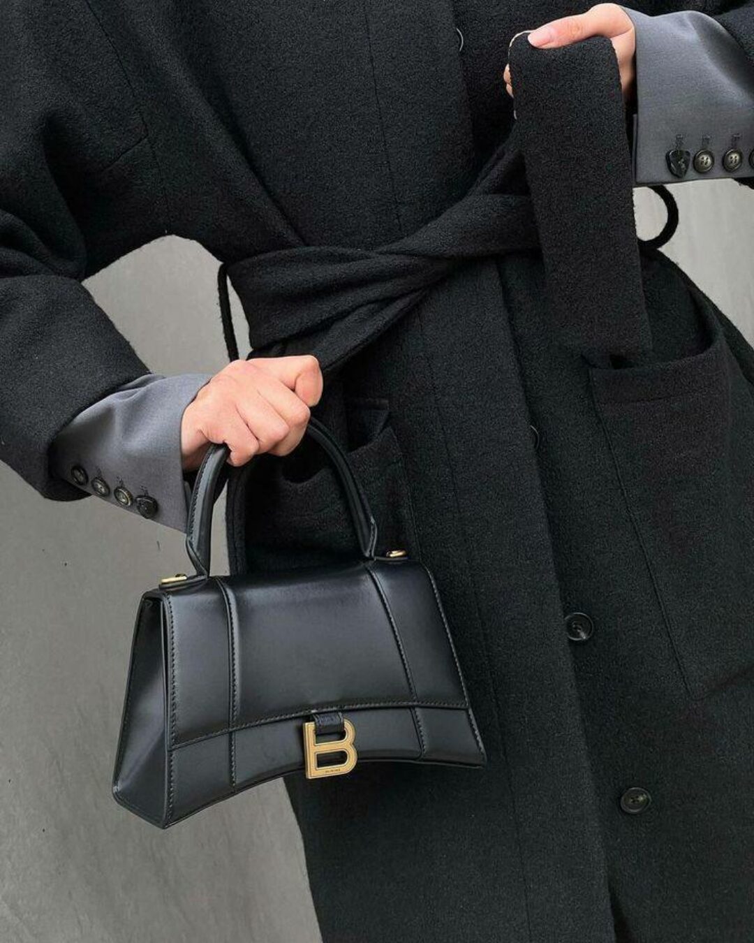 Сумка Balenciaga Hourglass S