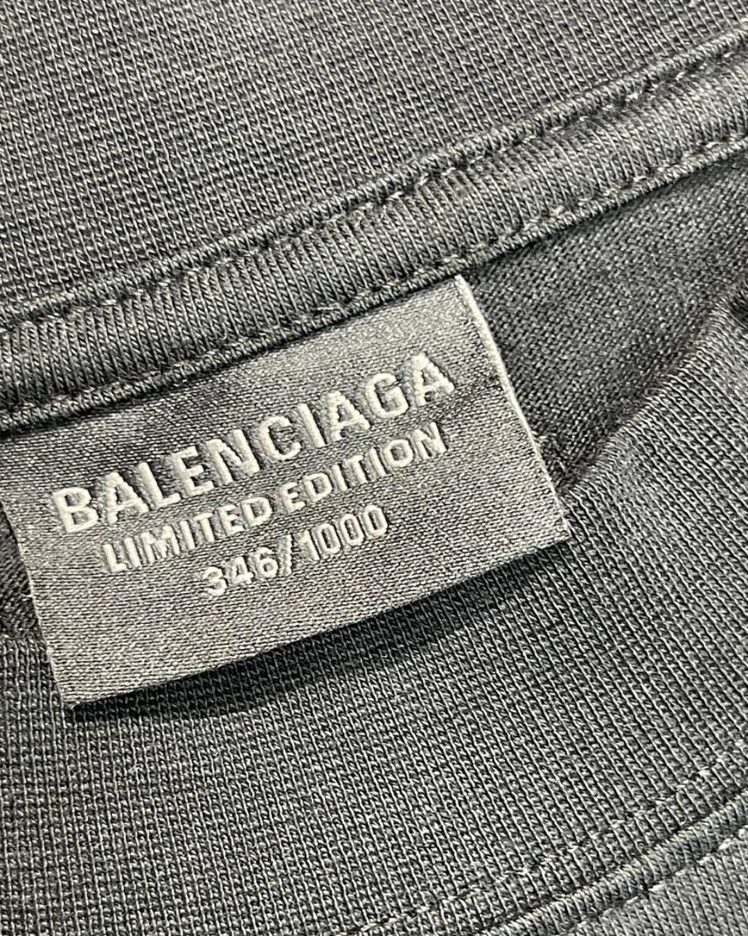 Футболка Balenciaga — фото 8