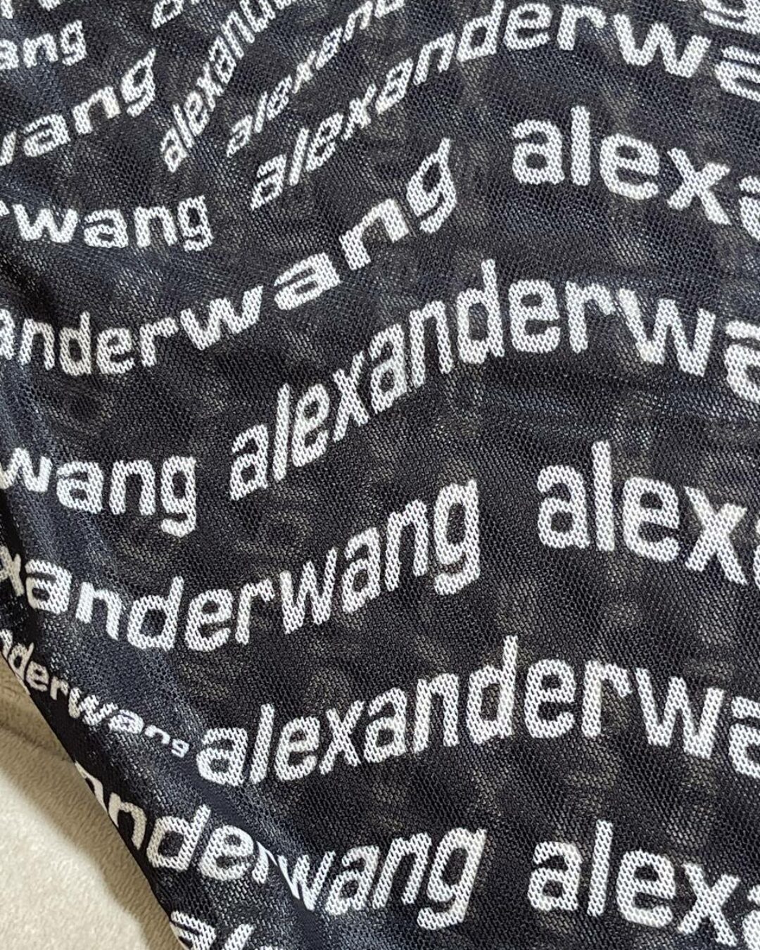 Топ Alexander Wang