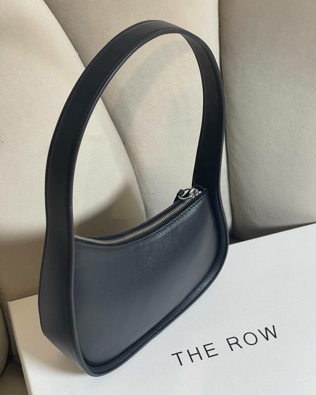 Сумка The Row Half Moon